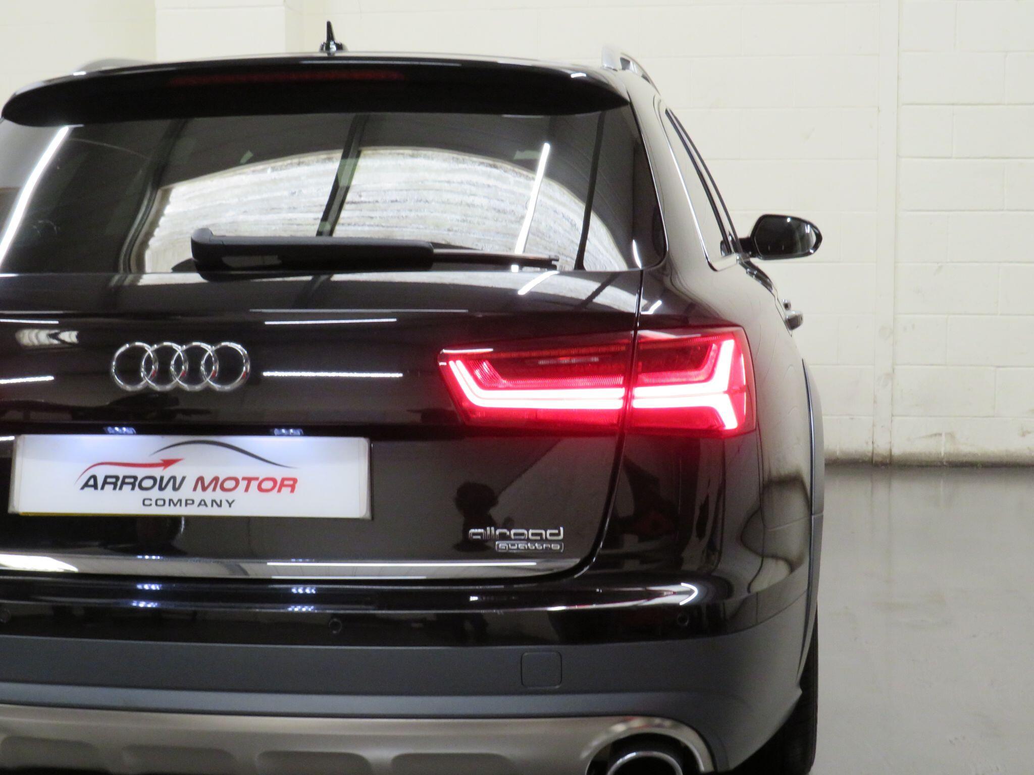Audi A6 Allroad - Image 10
