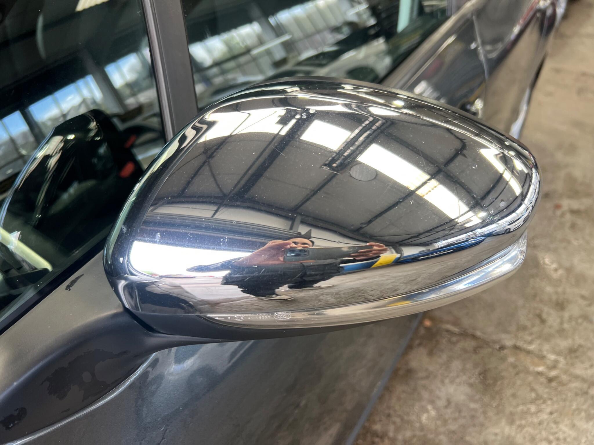 Peugeot 208 - Image 26