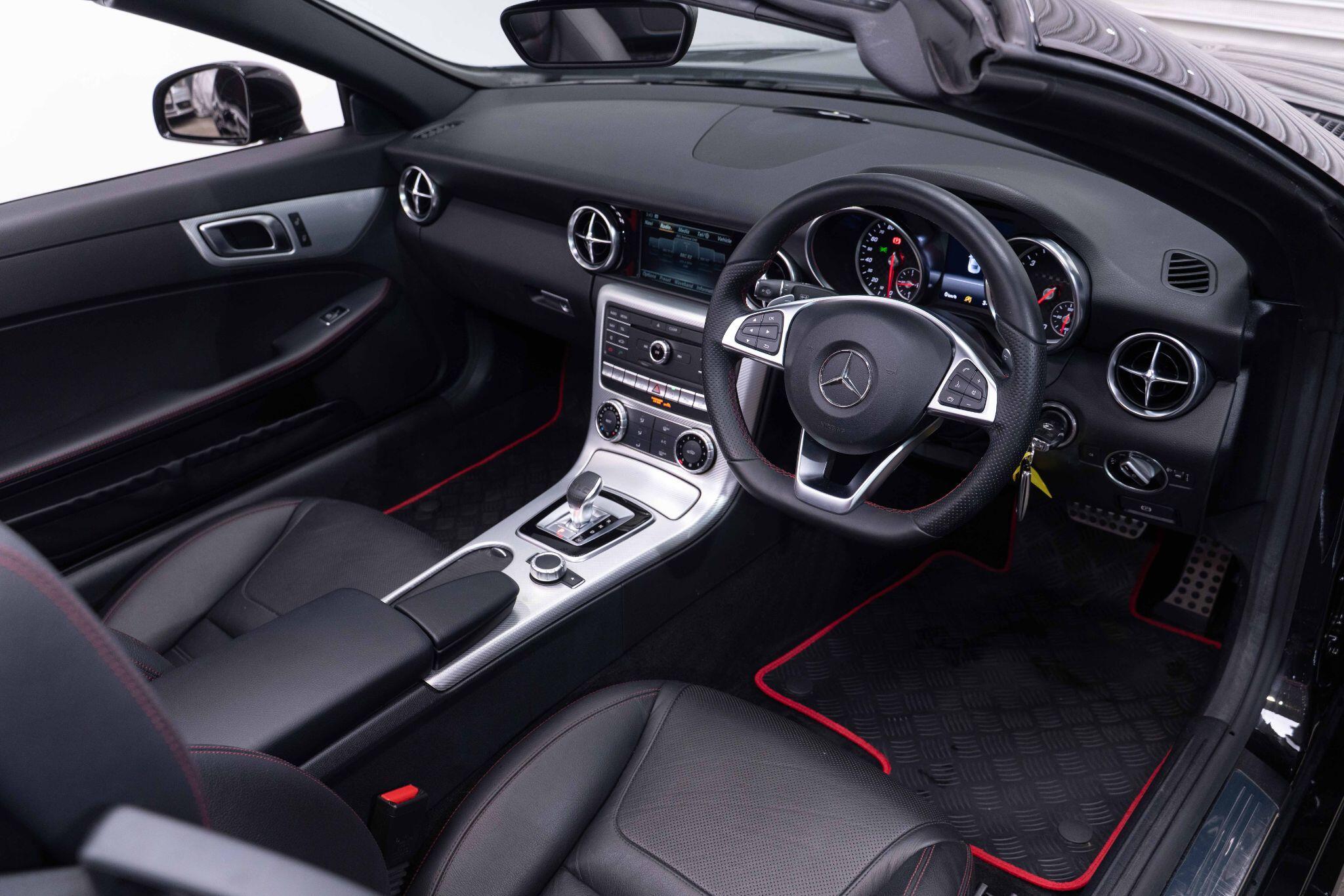 Mercedes SLC - Image 9