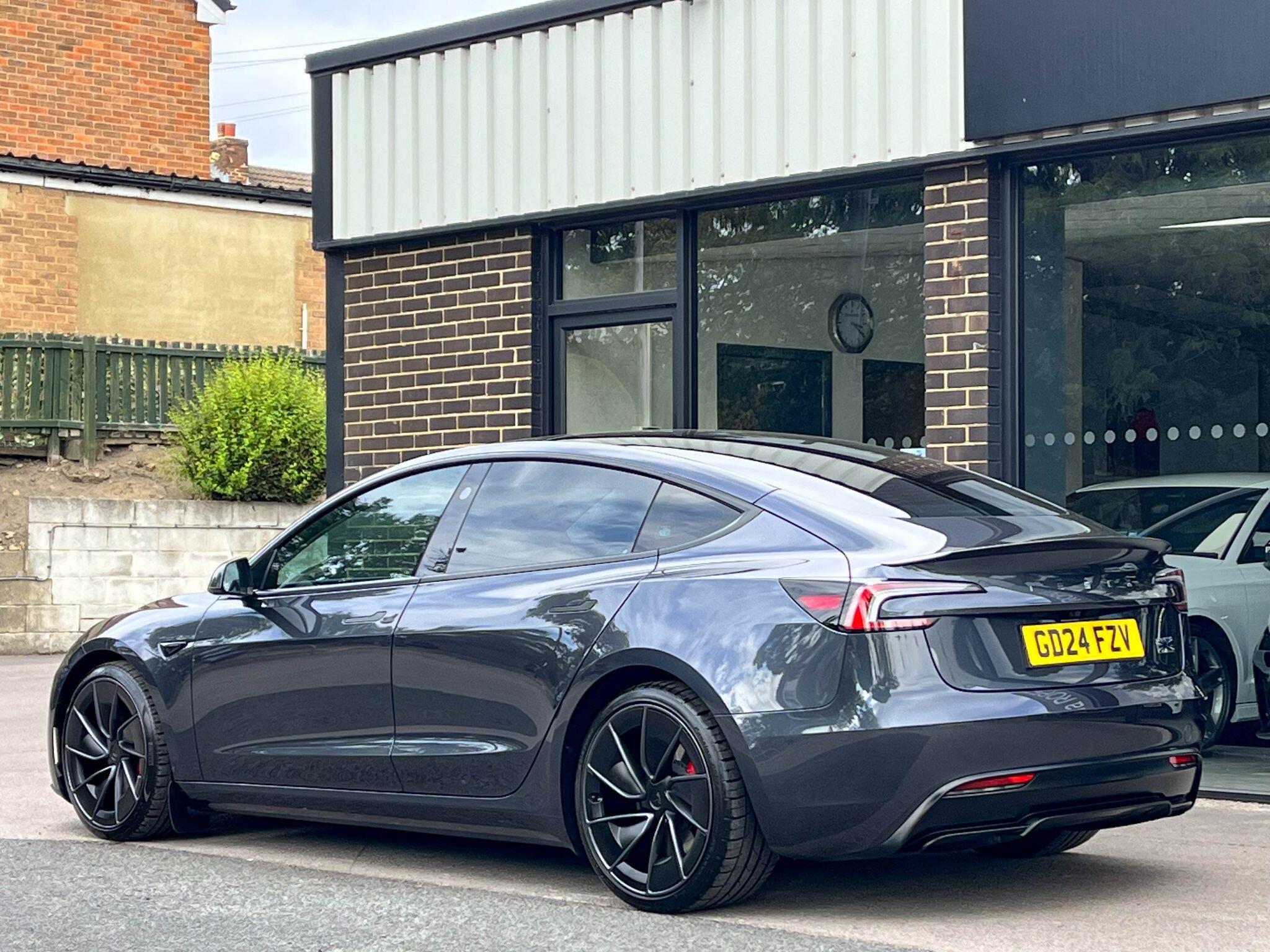 Tesla Model 3 - Image 4