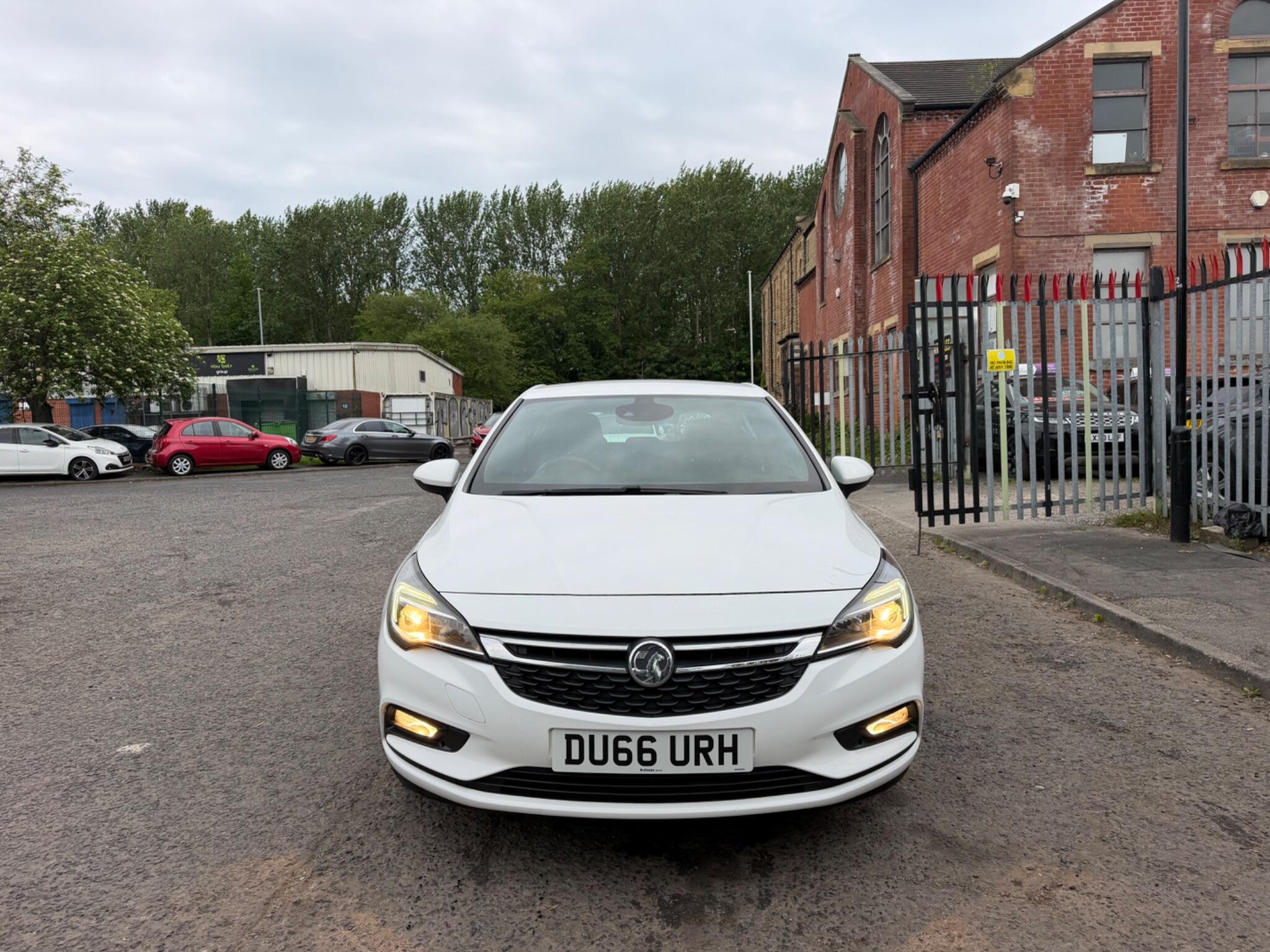 Vauxhall Astra - Image 7