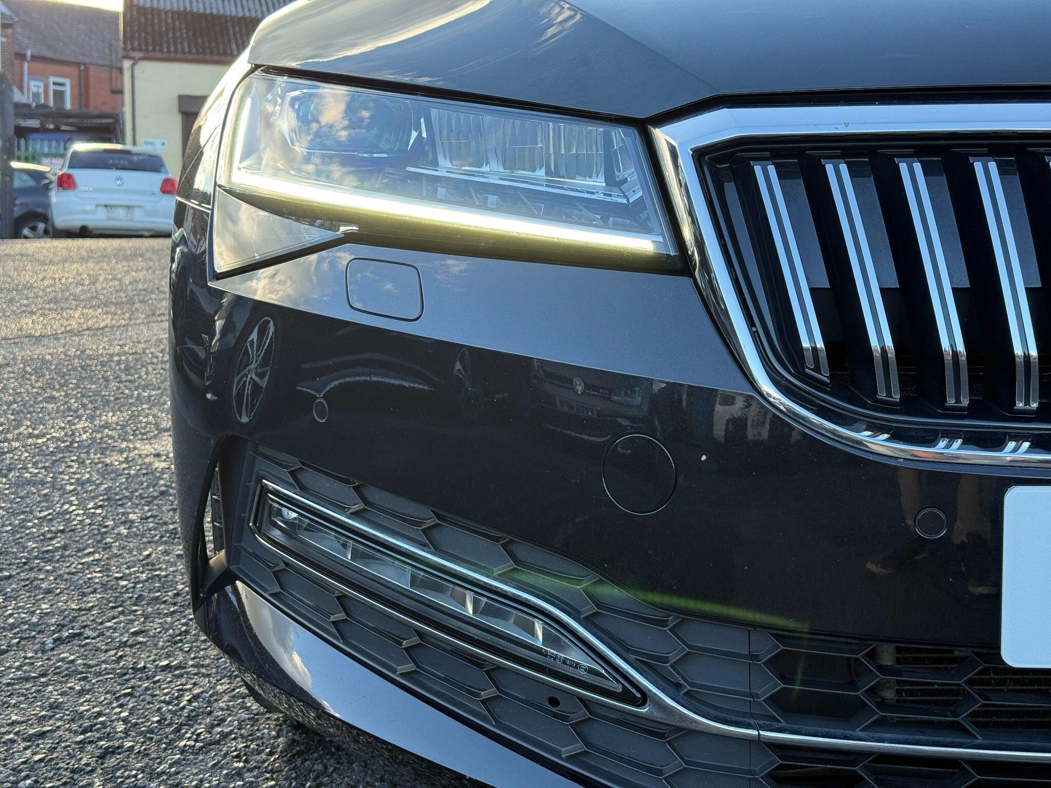 Skoda Superb - Image 12