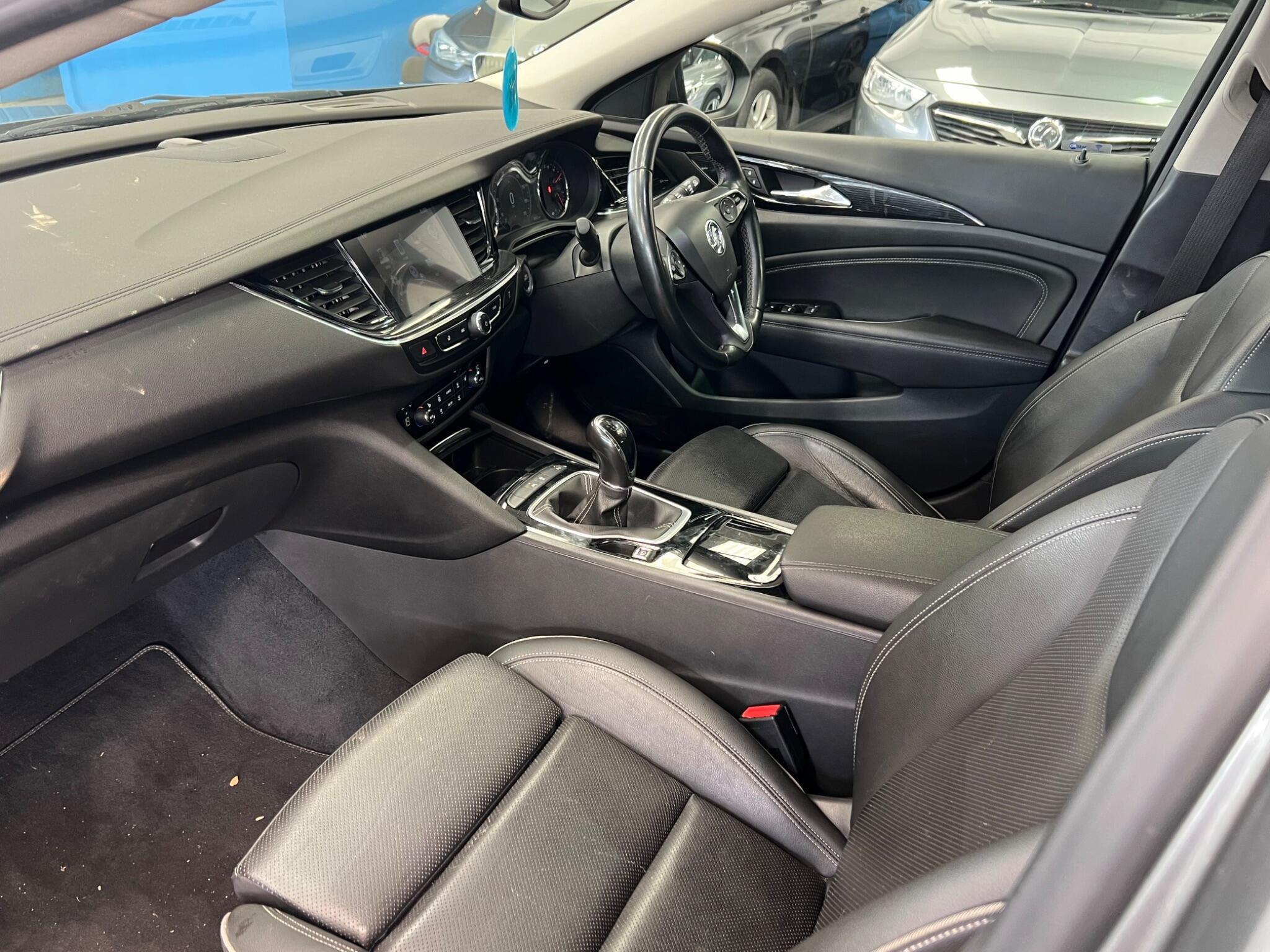 Vauxhall Insignia - Image 30