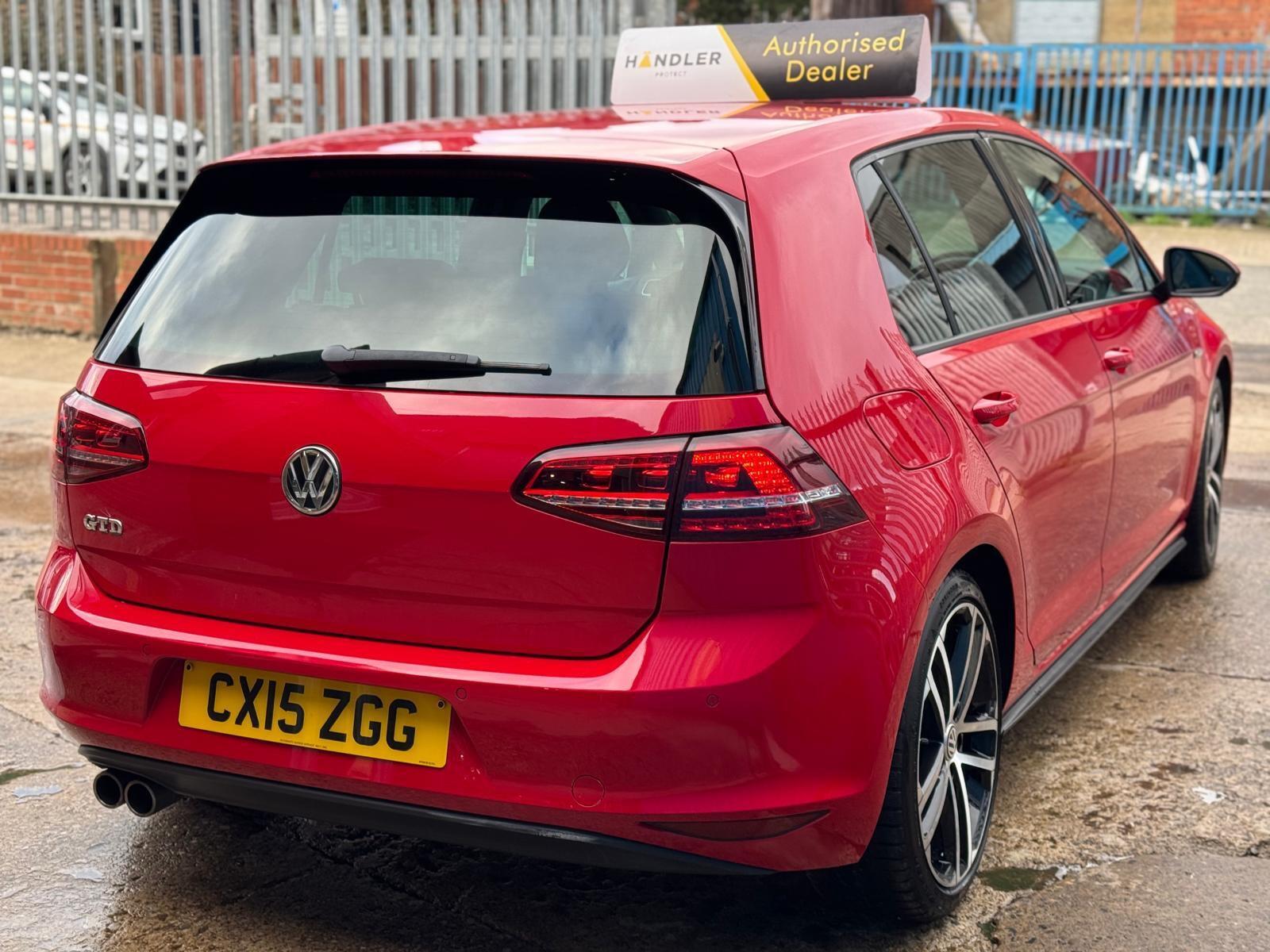 Volkswagen Golf - Image 18