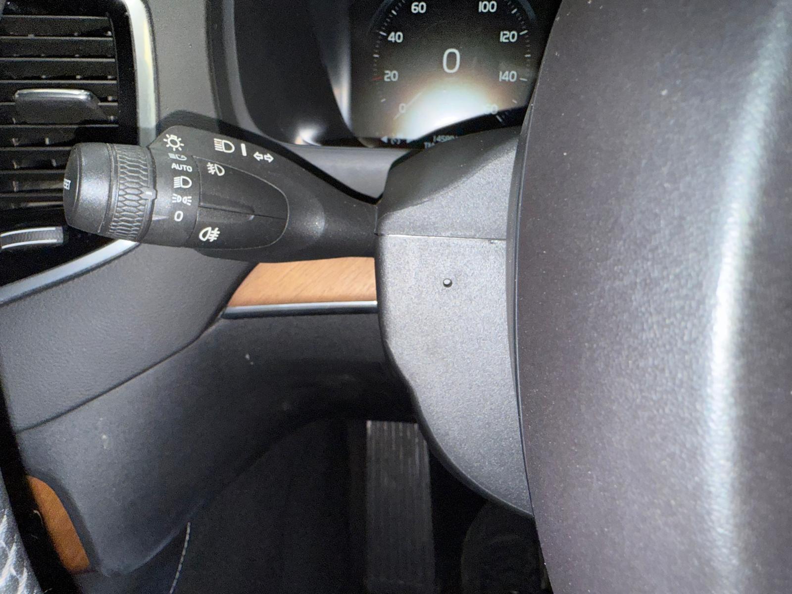 Volvo XC90 - Image 67