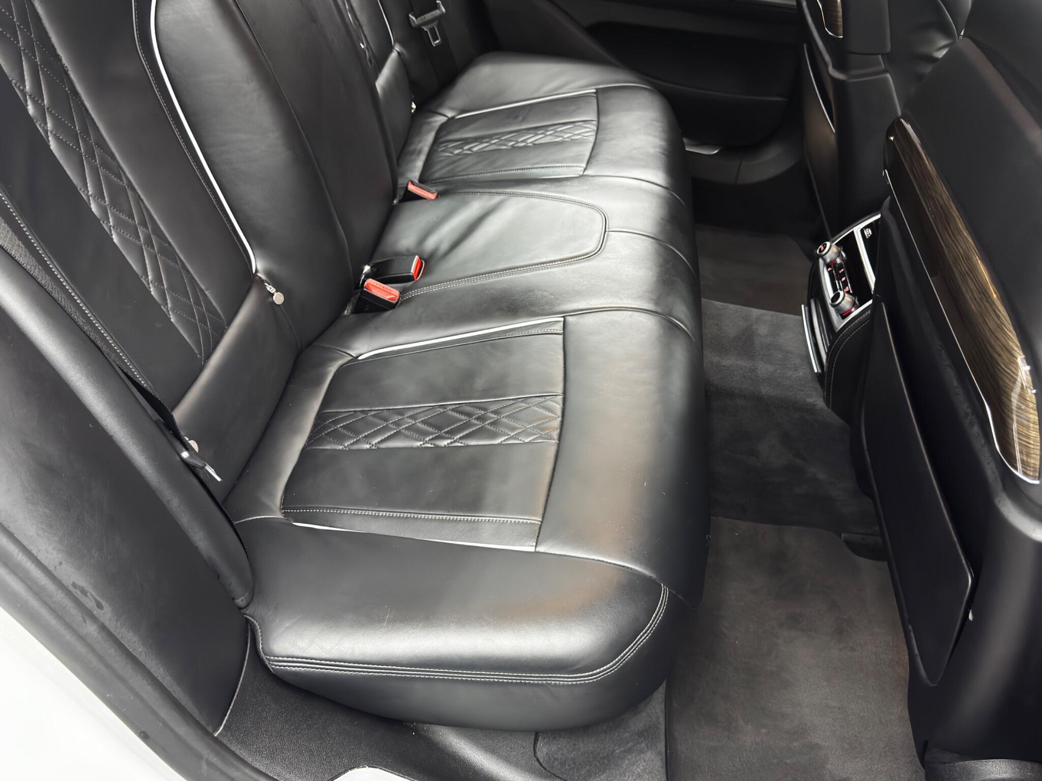 BMW 7 Series - Image 16