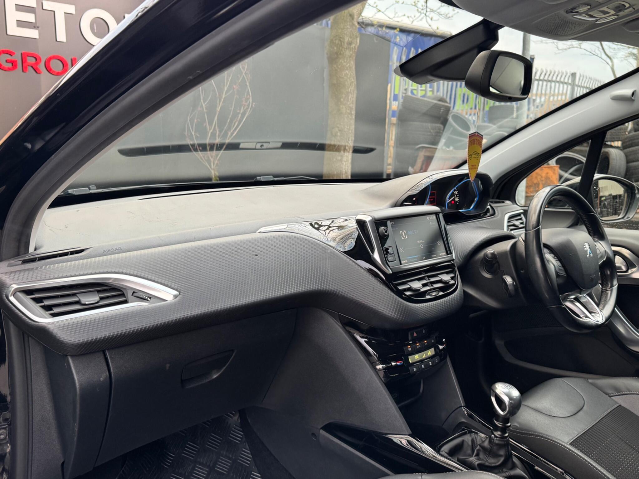 Peugeot 2008 - Image 29