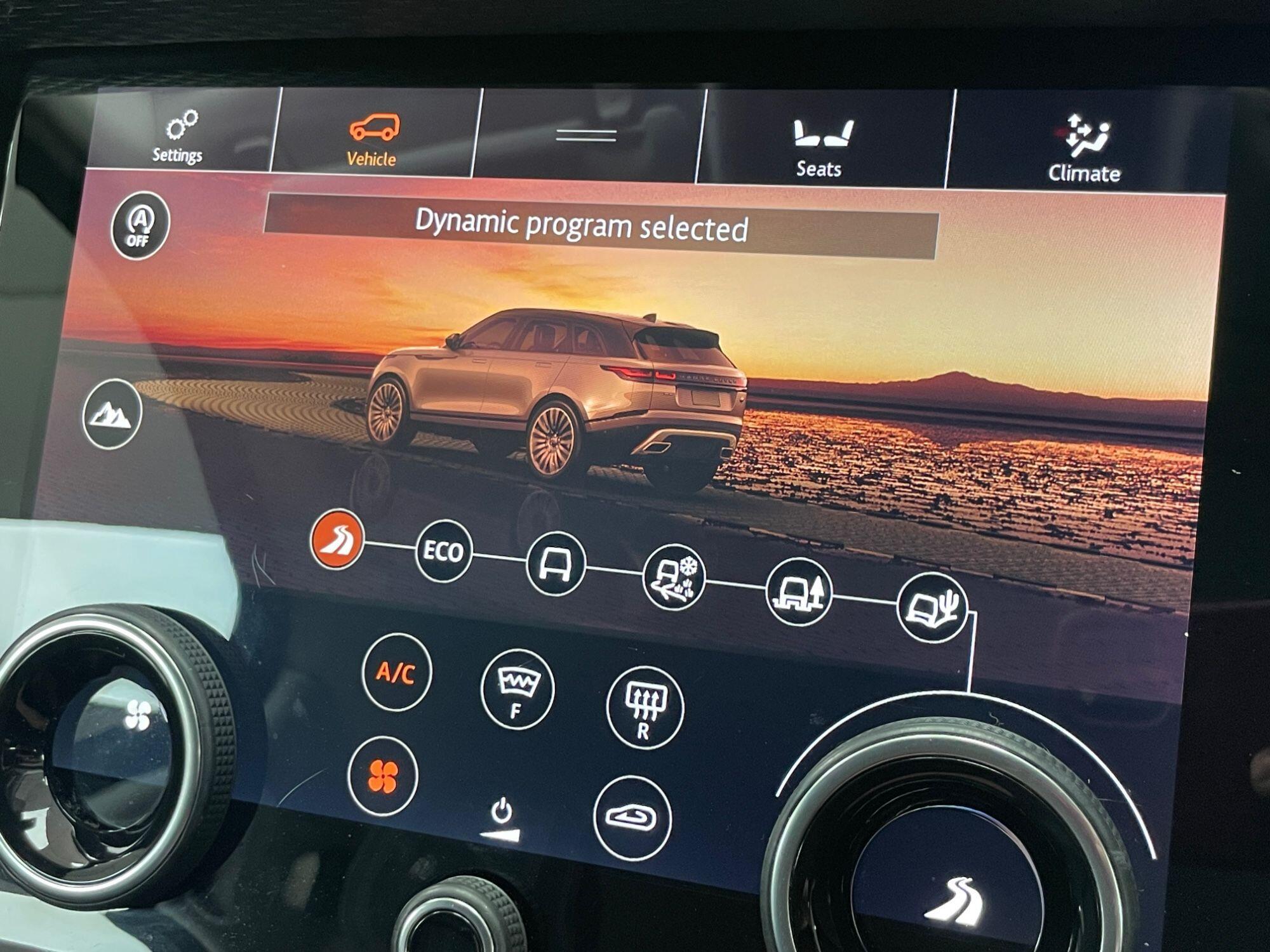 Land Rover Range Rover Velar - Image 47