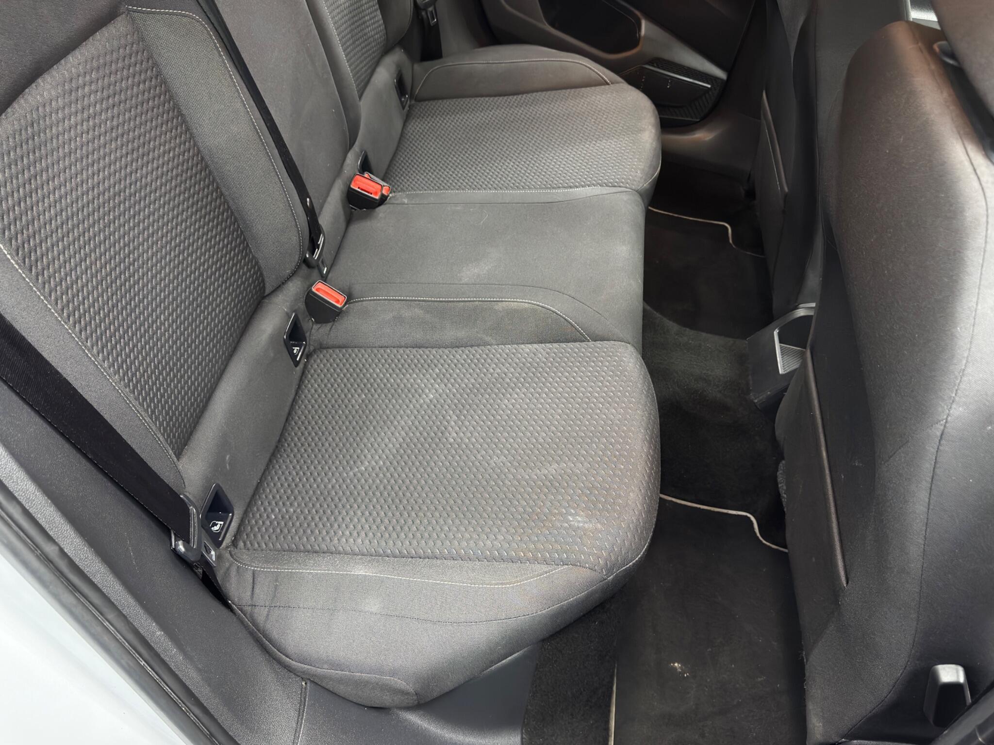 Volkswagen Polo - Image 16