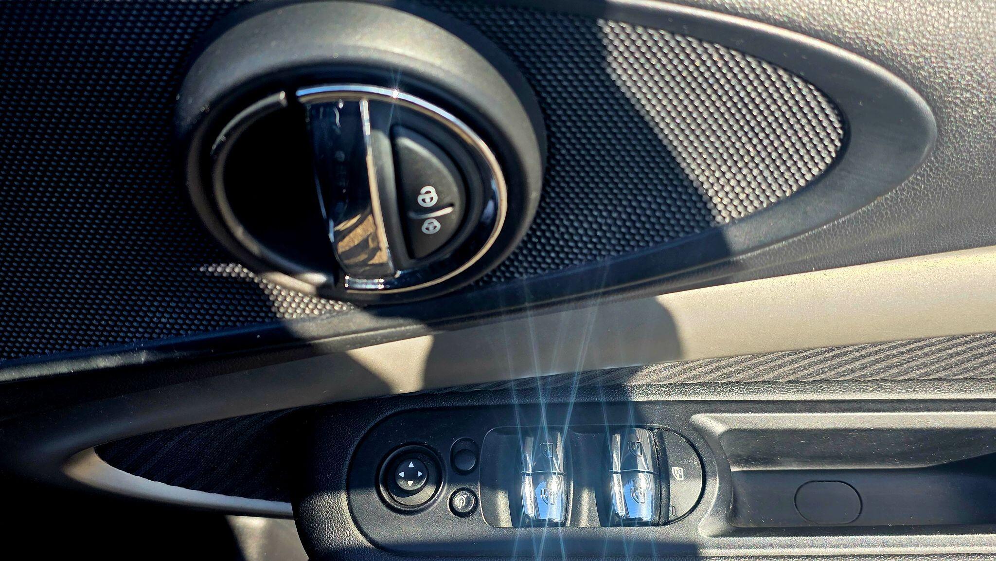 MINI Clubman - Image 20