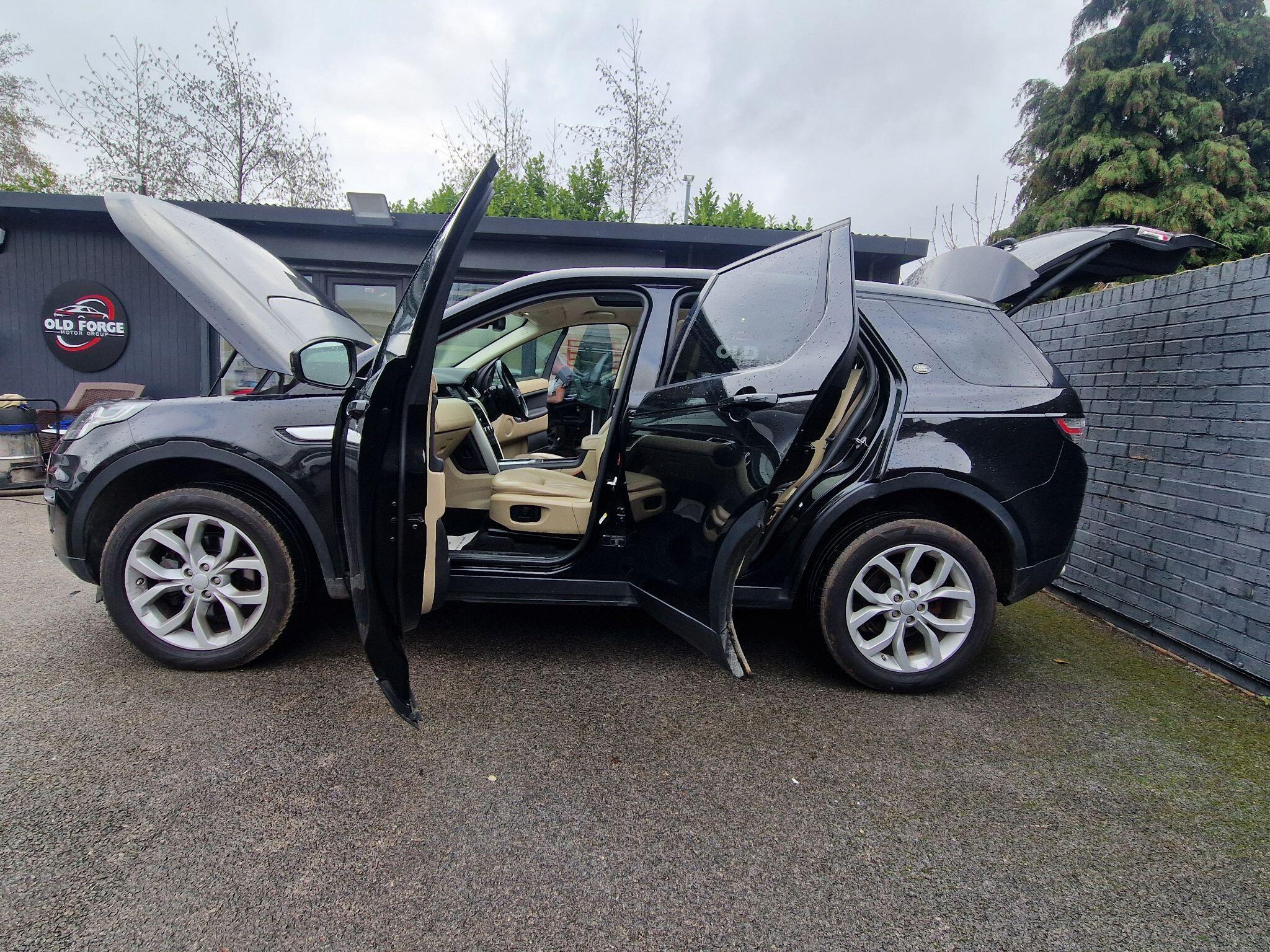 Land Rover DISCOVERY SPORT - Image 15
