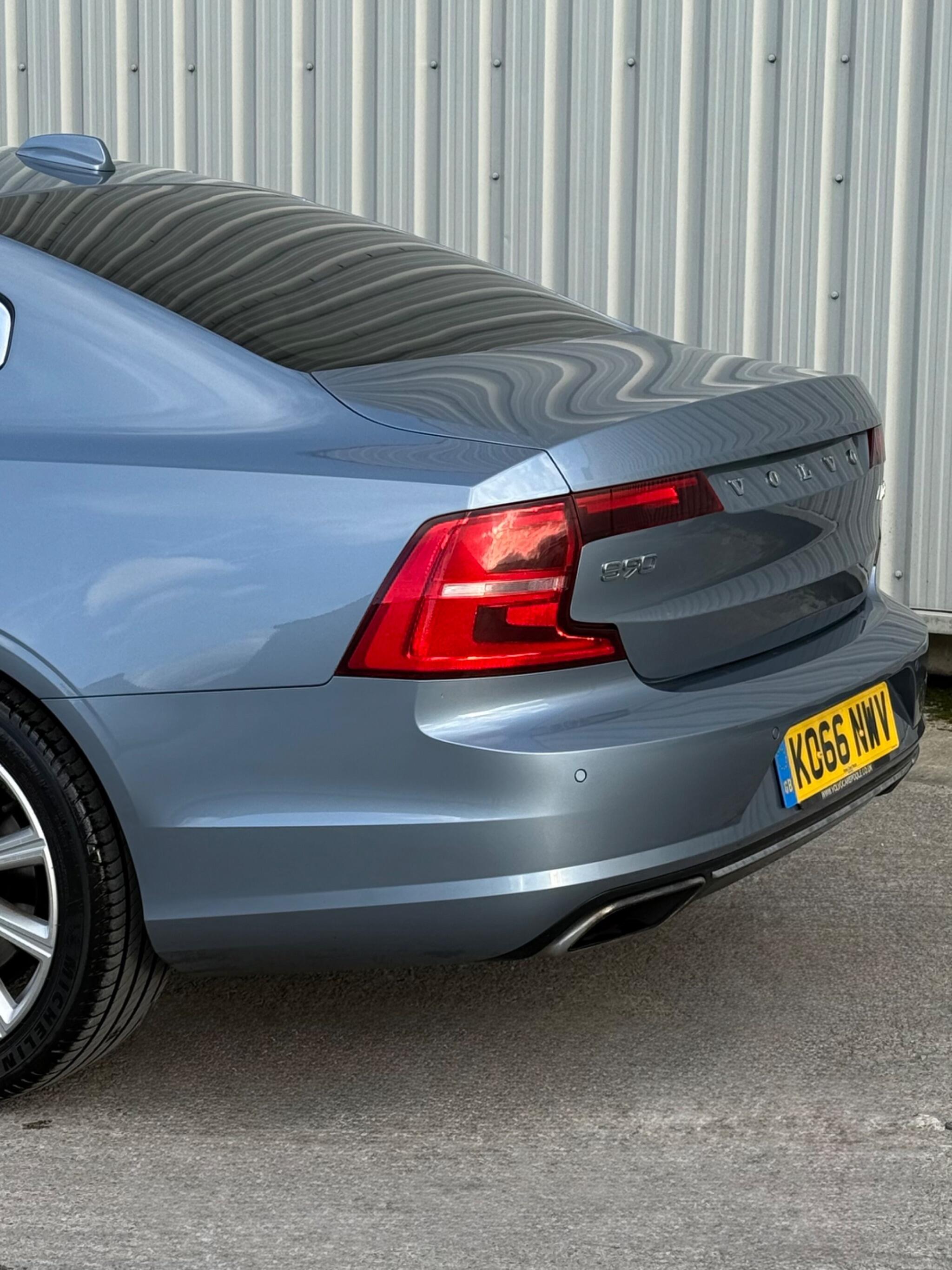 Volvo S90 - Image 15