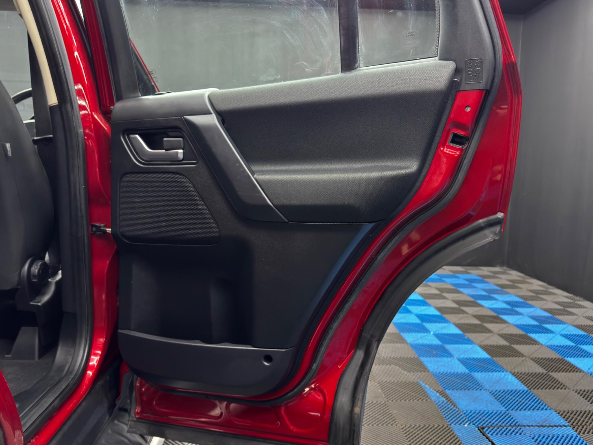 Land Rover Freelander 2 - Image 34