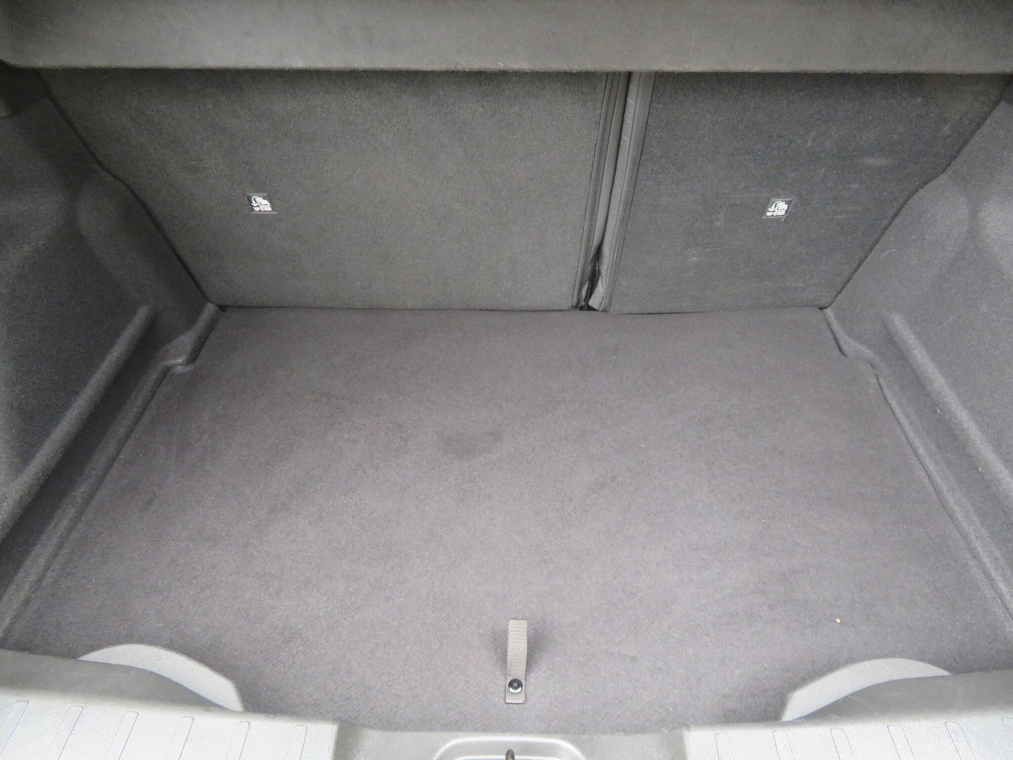 Jeep Avenger - Image 9