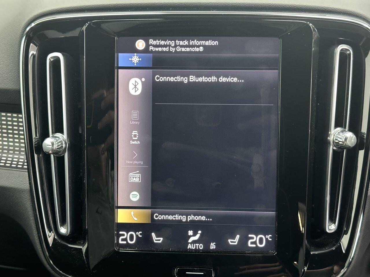 Volvo XC40 - Image 22