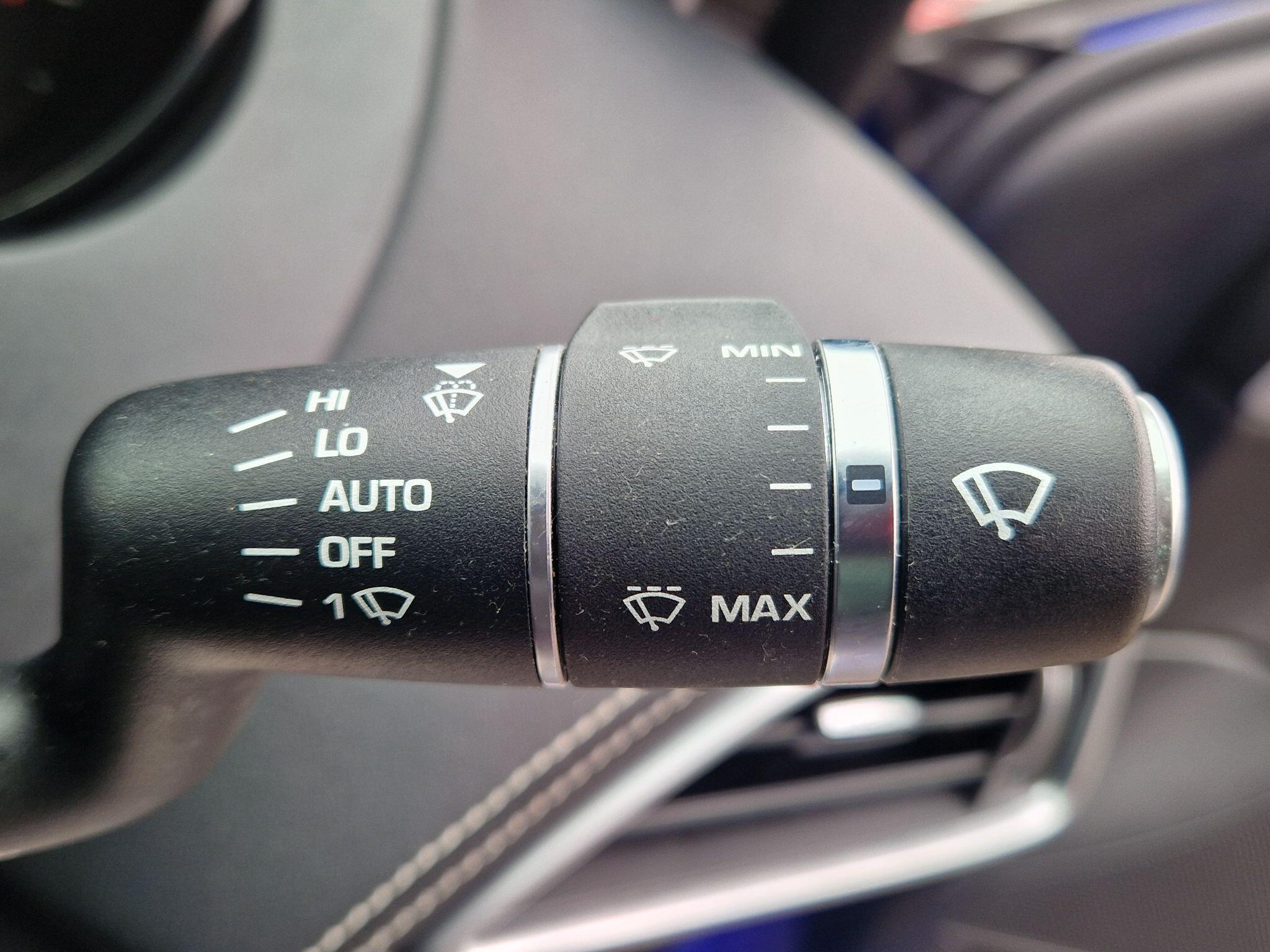 Jaguar XE - Image 46