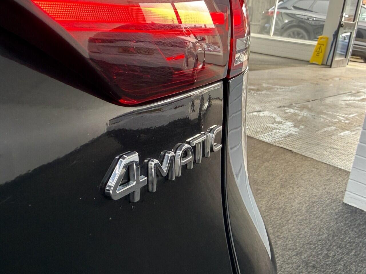 Mercedes Eqc - Image 14