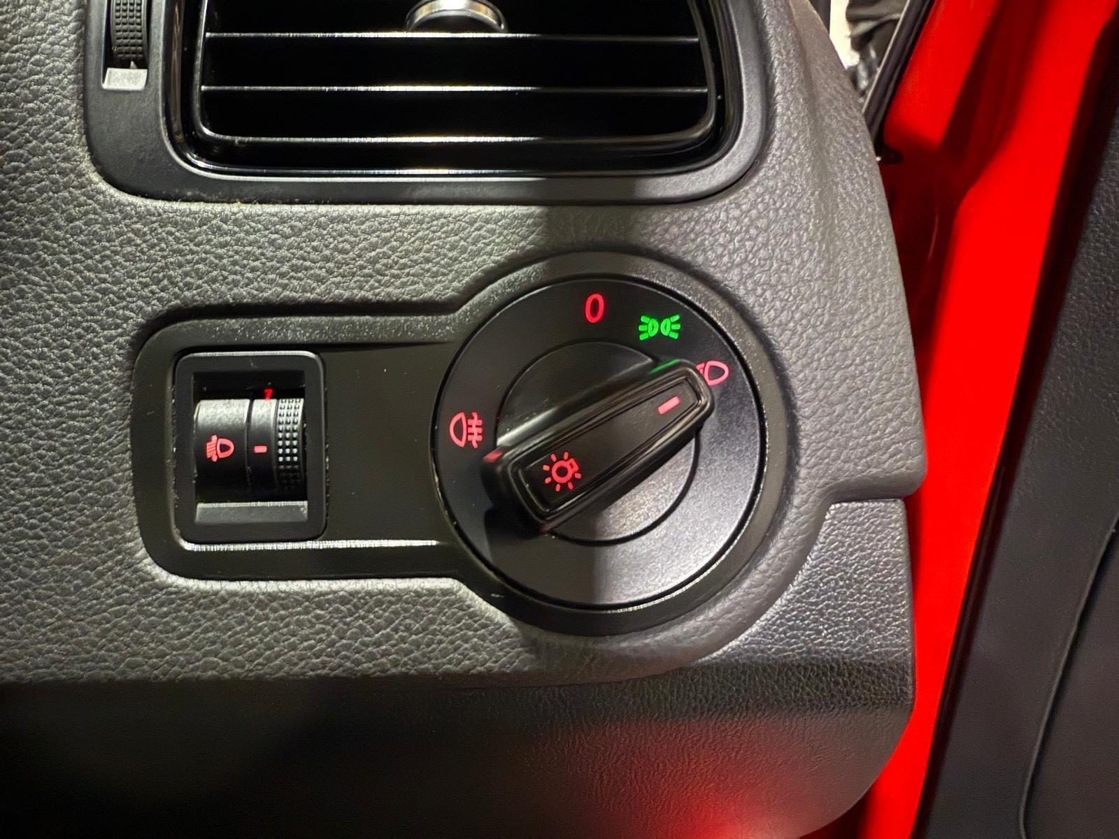 Volkswagen Polo - Image 37