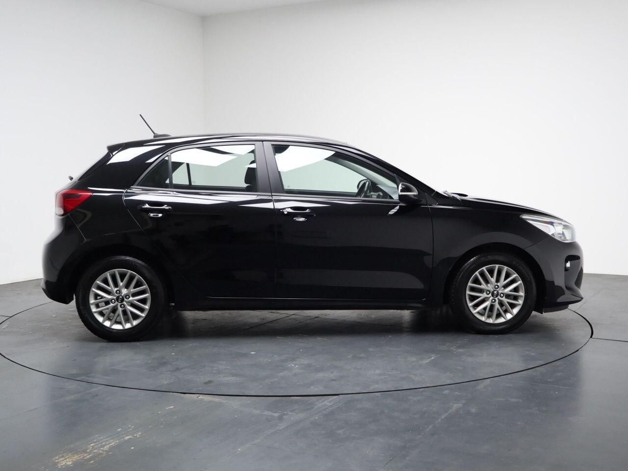Kia Rio - Image 14