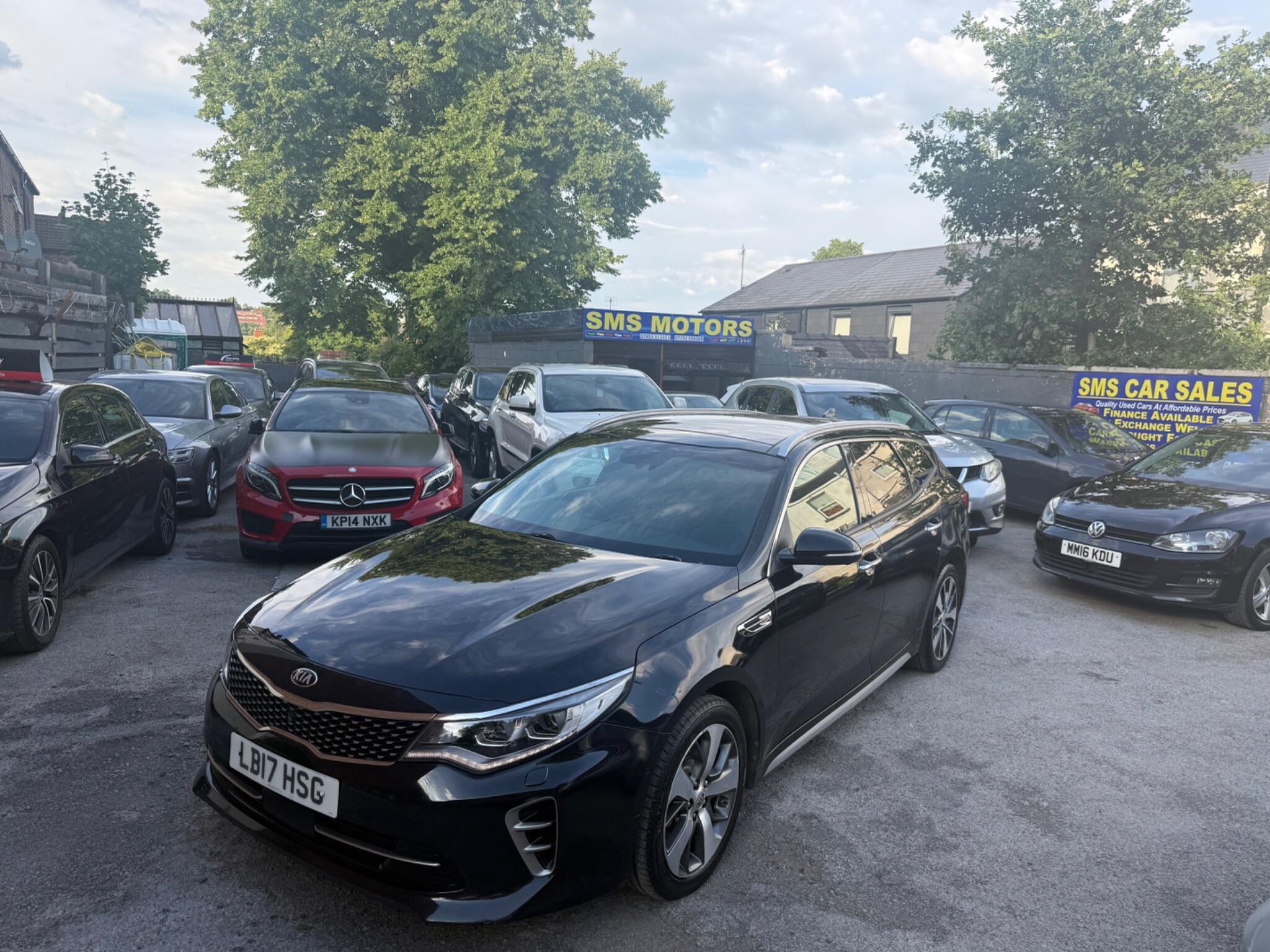 Kia Optima - Image 10