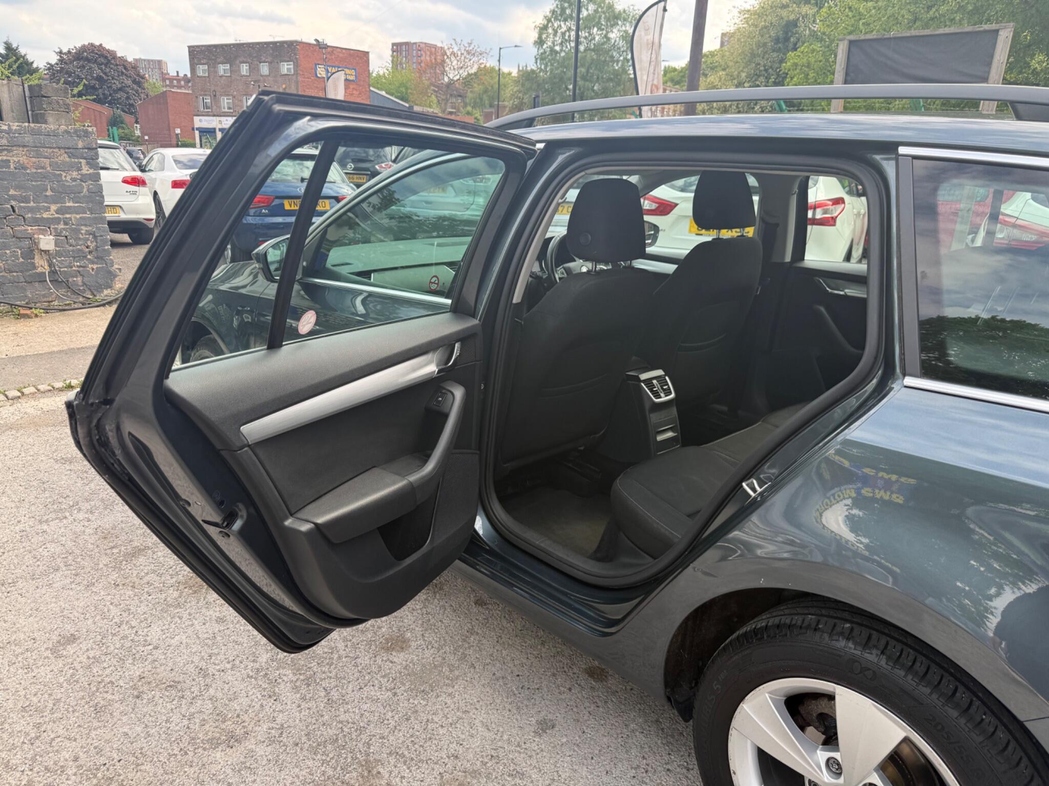 Skoda Octavia - Image 27