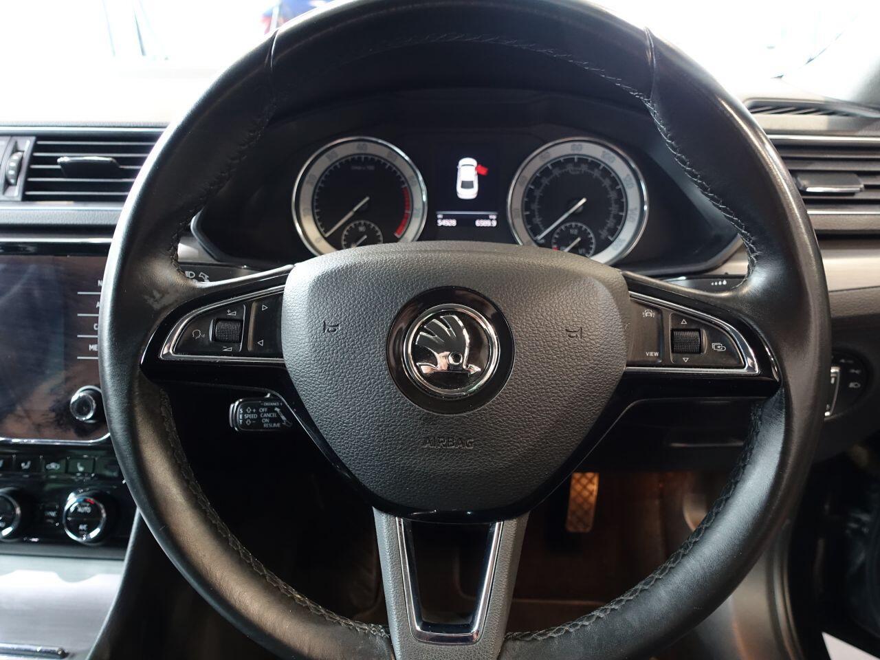 Skoda Superb - Image 18