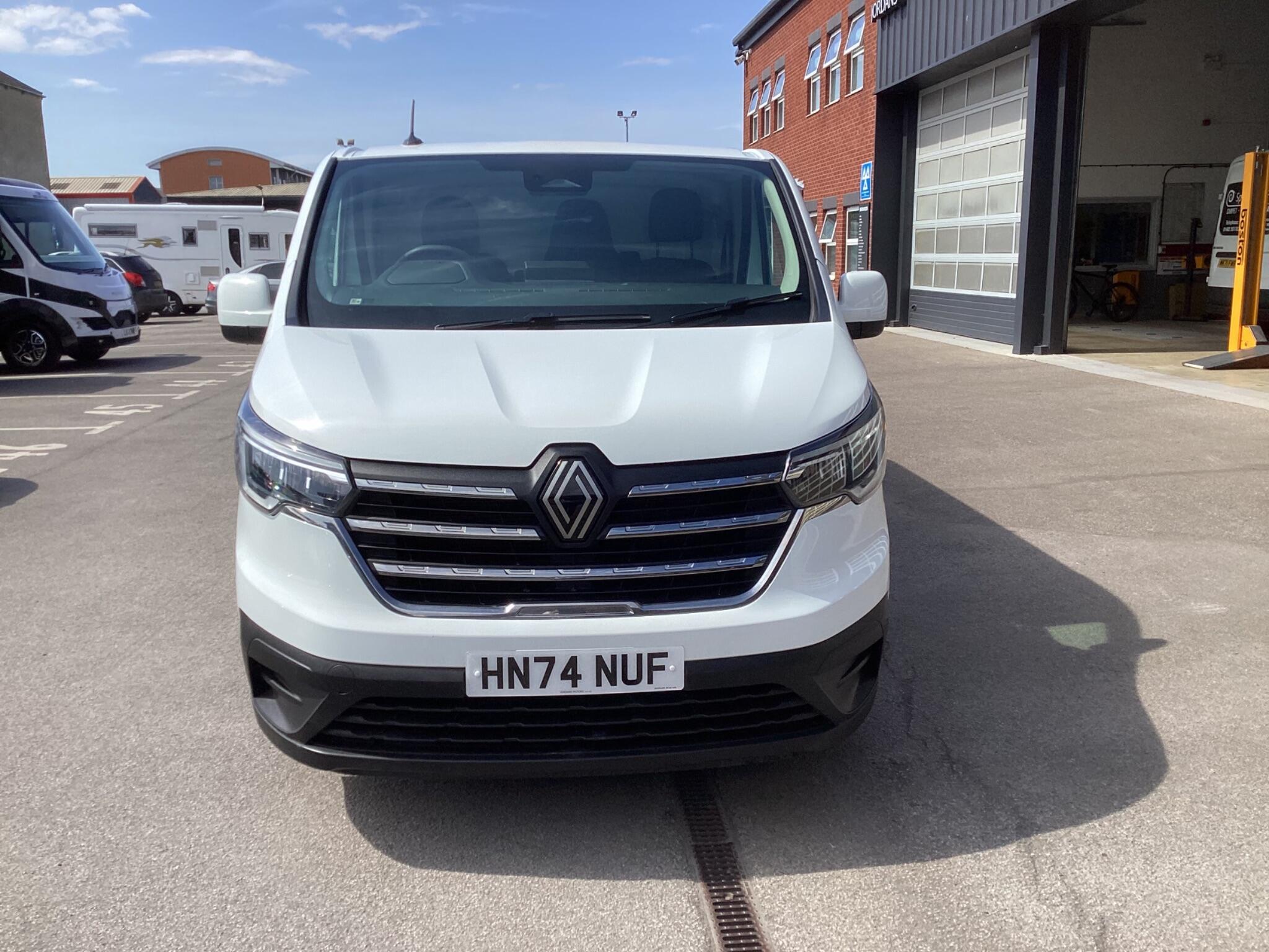 Renault Trafic - Image 2