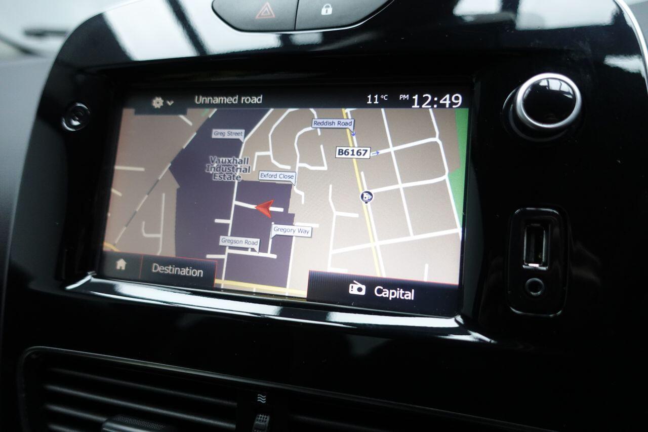 Renault Clio - Image 2