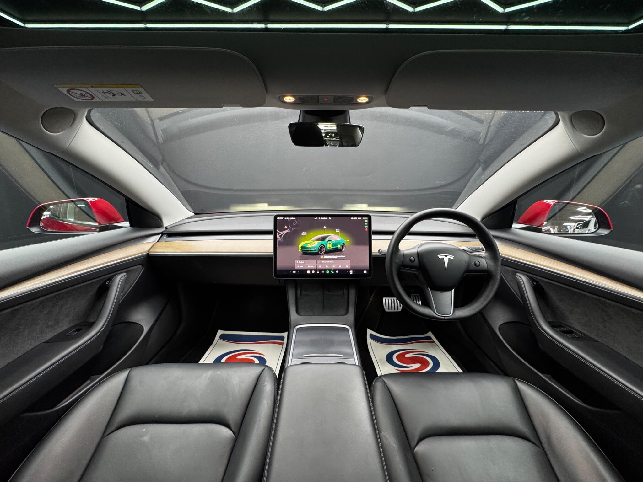 Tesla Model 3 - Image 17