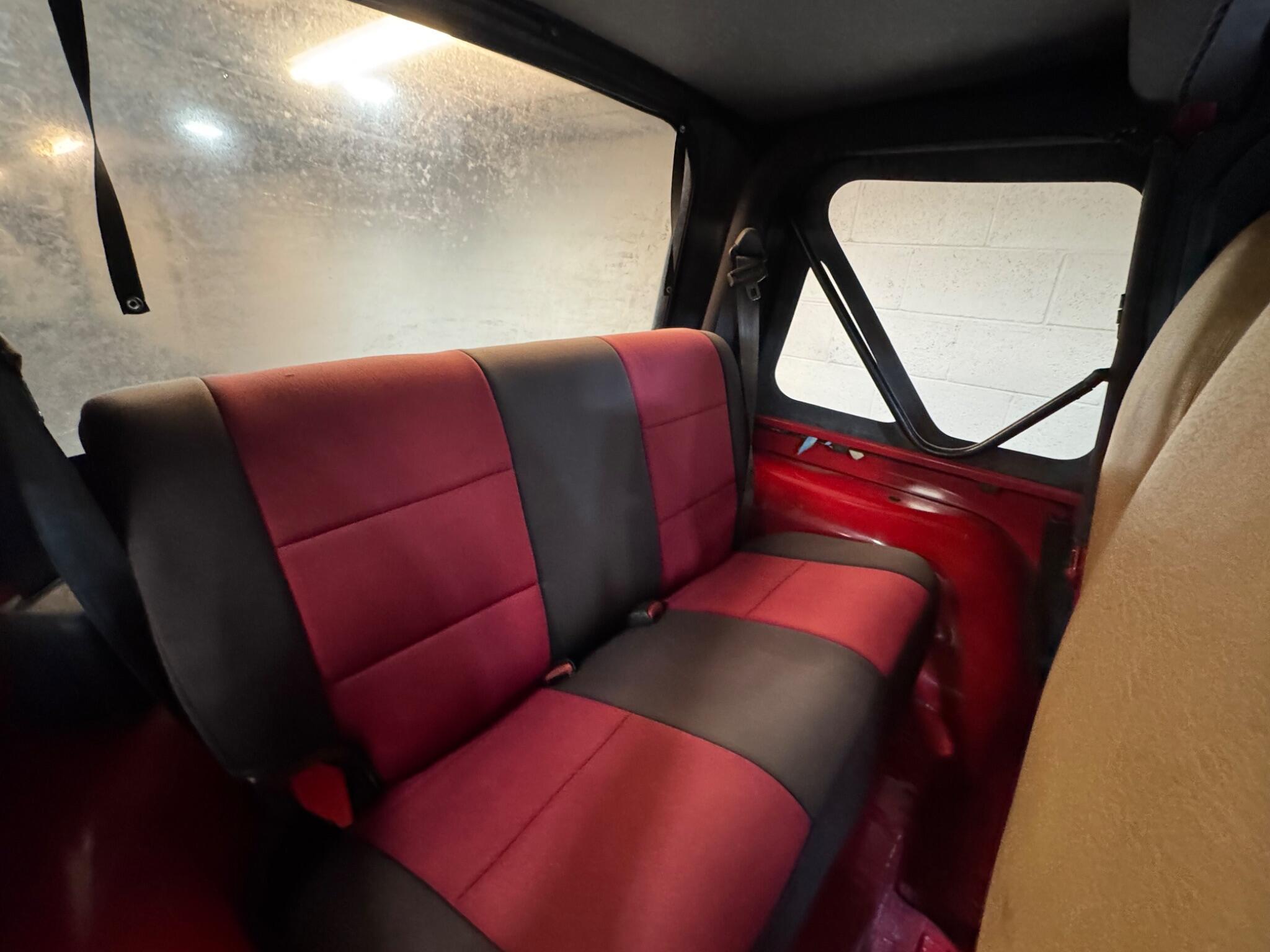 Jeep Wrangler - Image 10