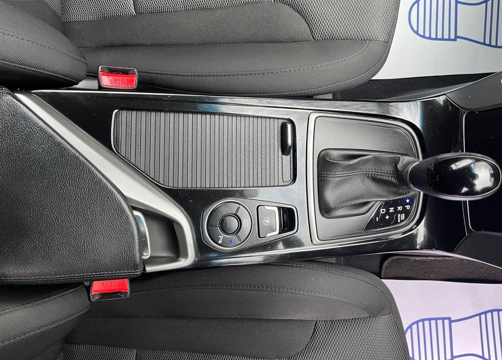 Hyundai i40 - Image 20