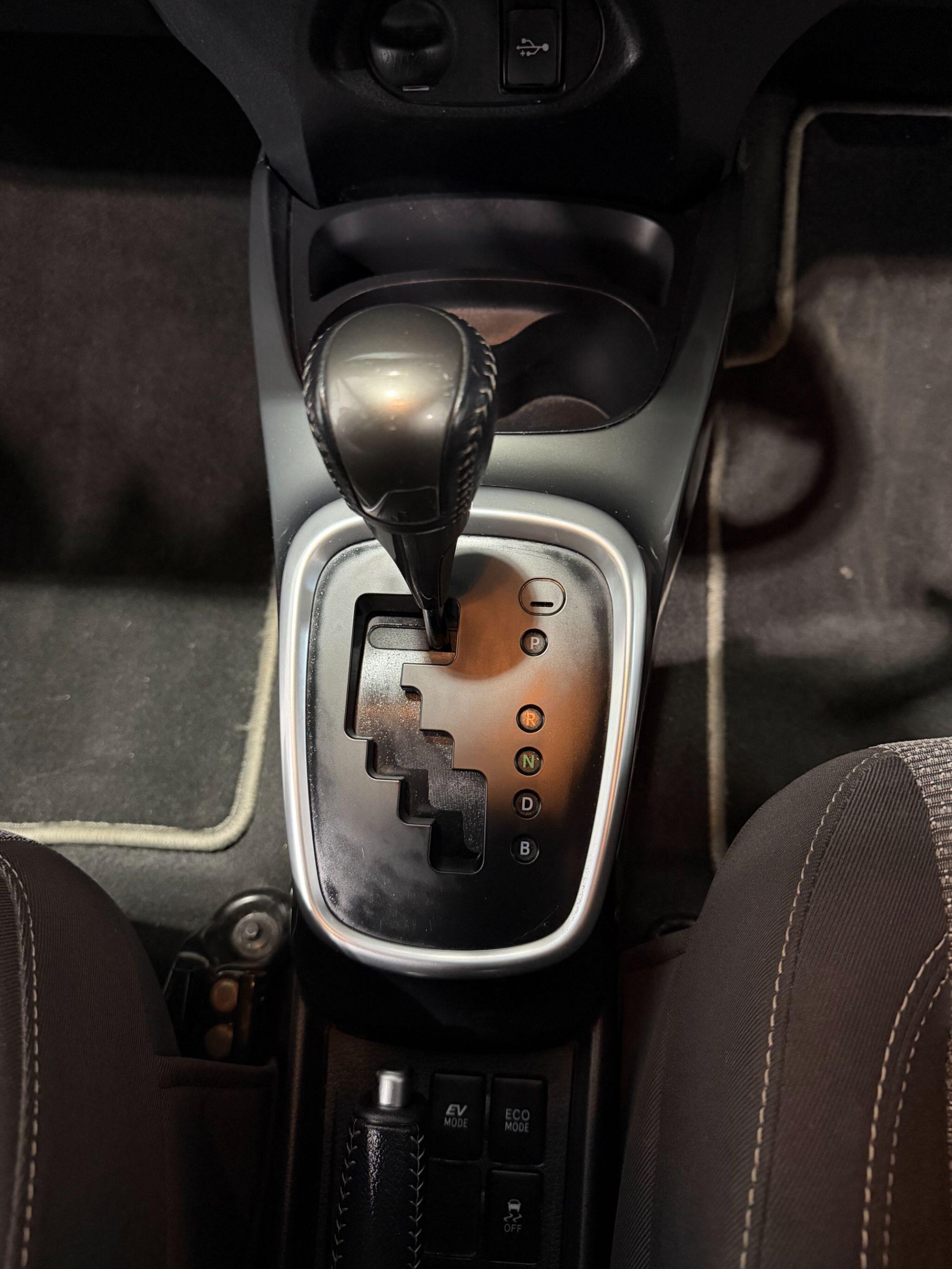 Toyota Yaris - Image 11