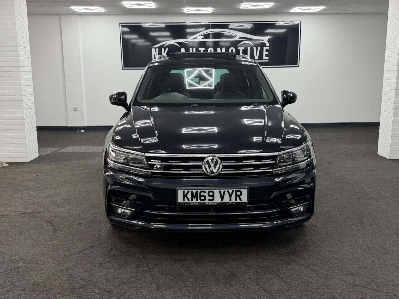Volkswagen Tiguan - Image 9