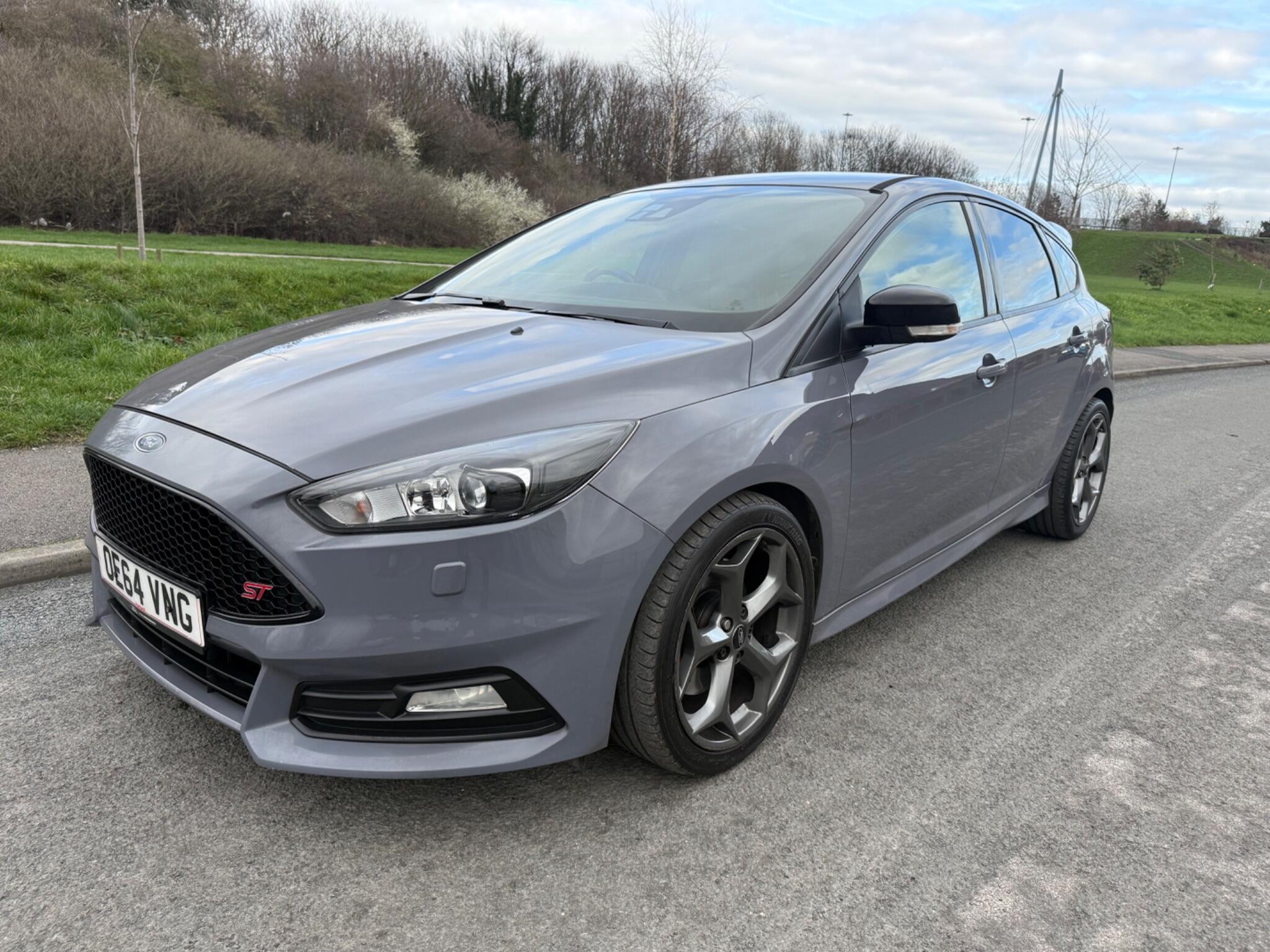 Ford Focus - Image 21