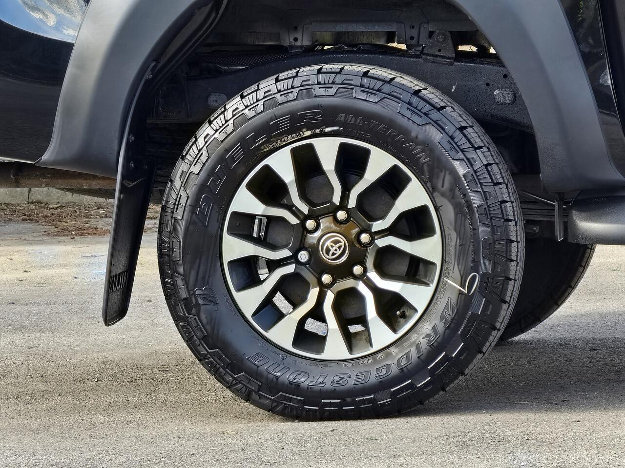 Toyota Hilux - Image 22