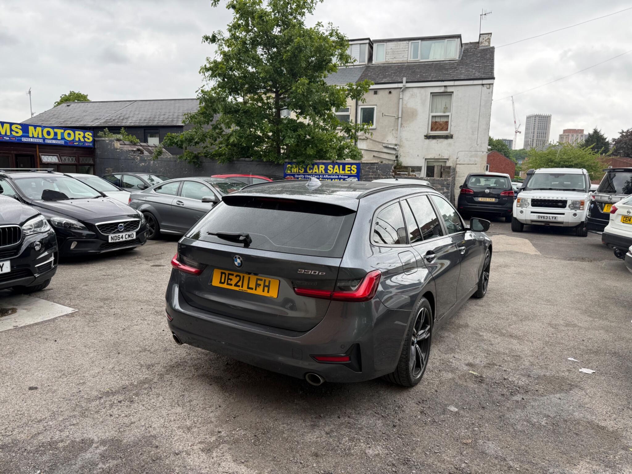 BMW 3 Series - Image 7