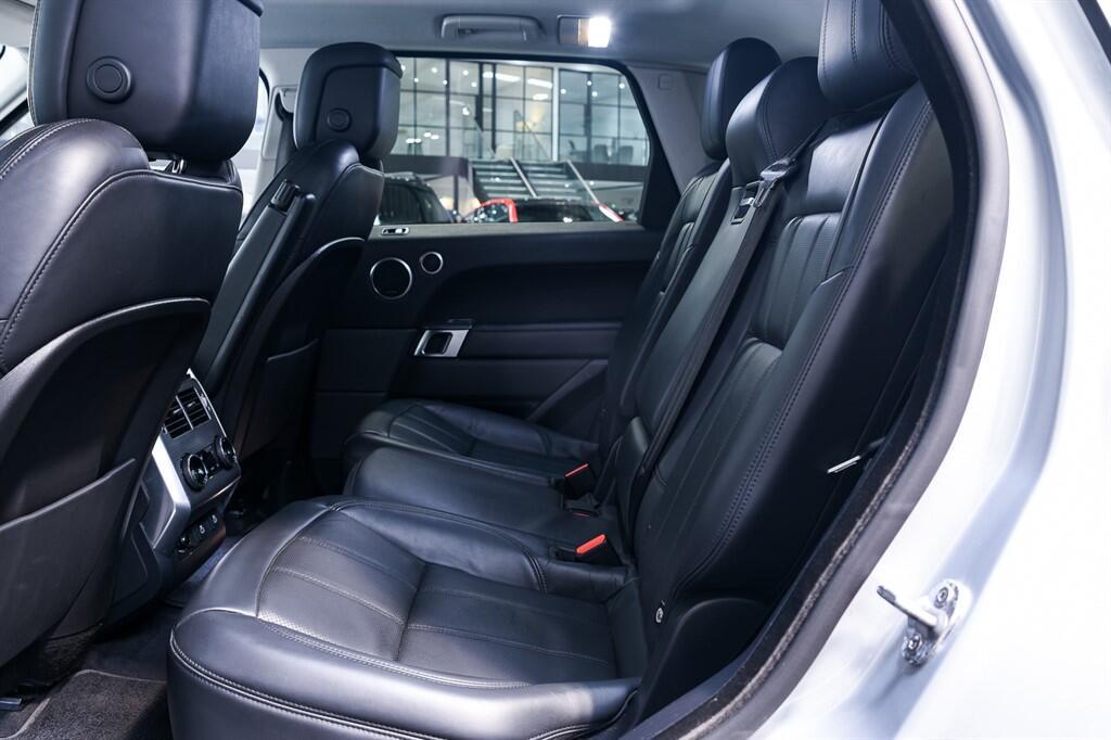 Land Rover RANGE ROVER SPORT - Image 14