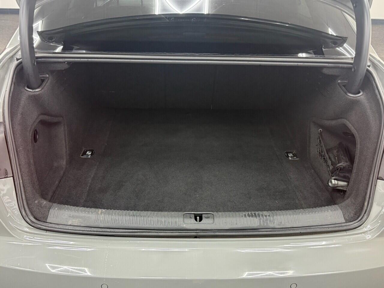 Audi A4 - Image 13