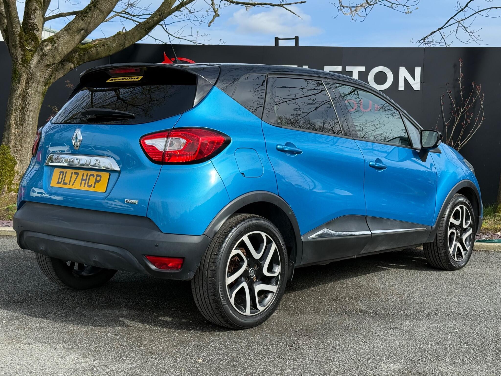 Renault Captur - Image 16