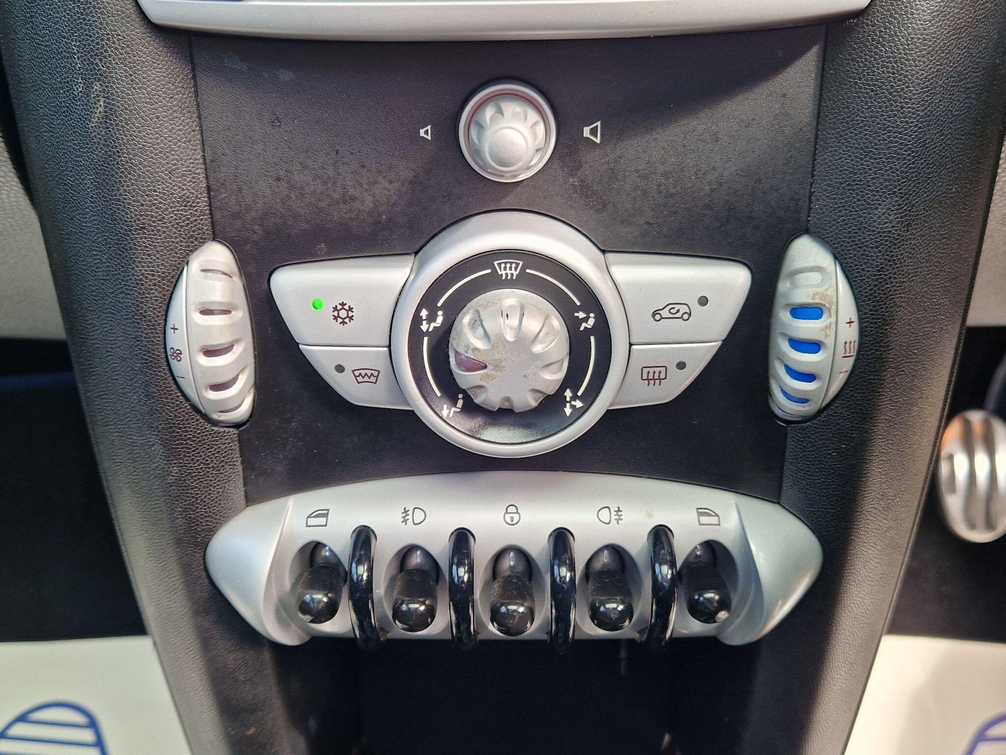 MINI Hatch - Image 44