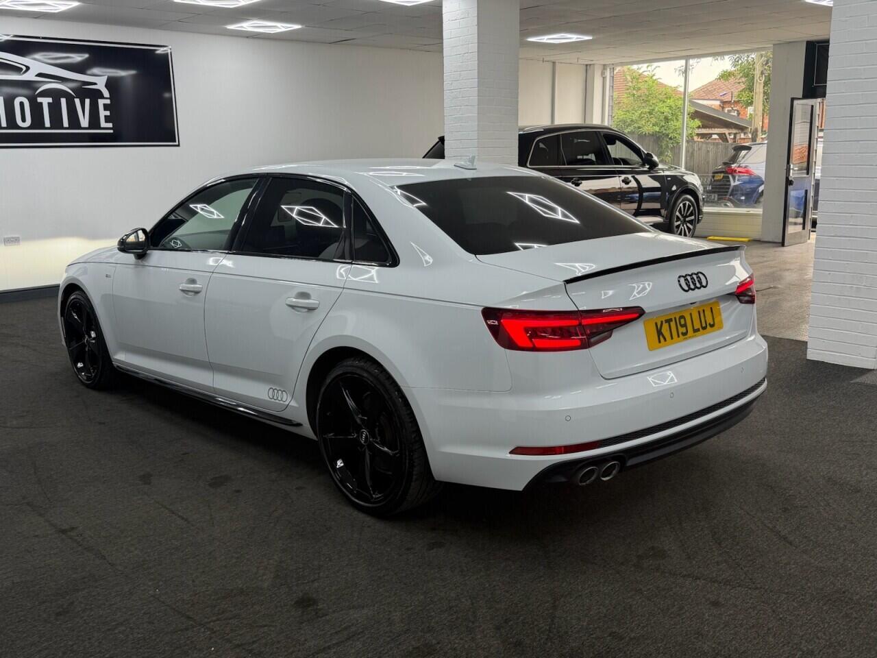 Audi A4 - Image 6