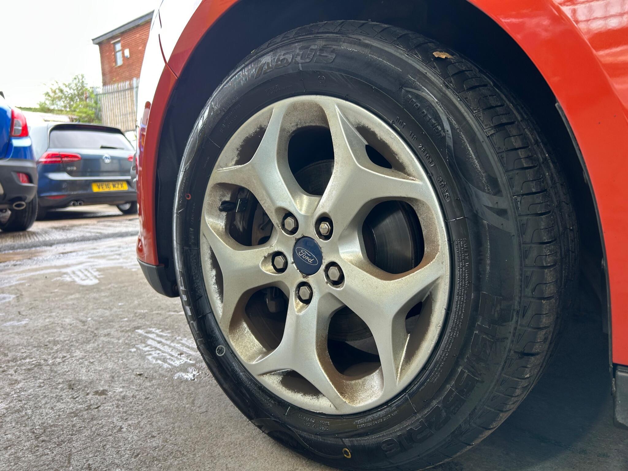 Ford C-MAX - Image 26