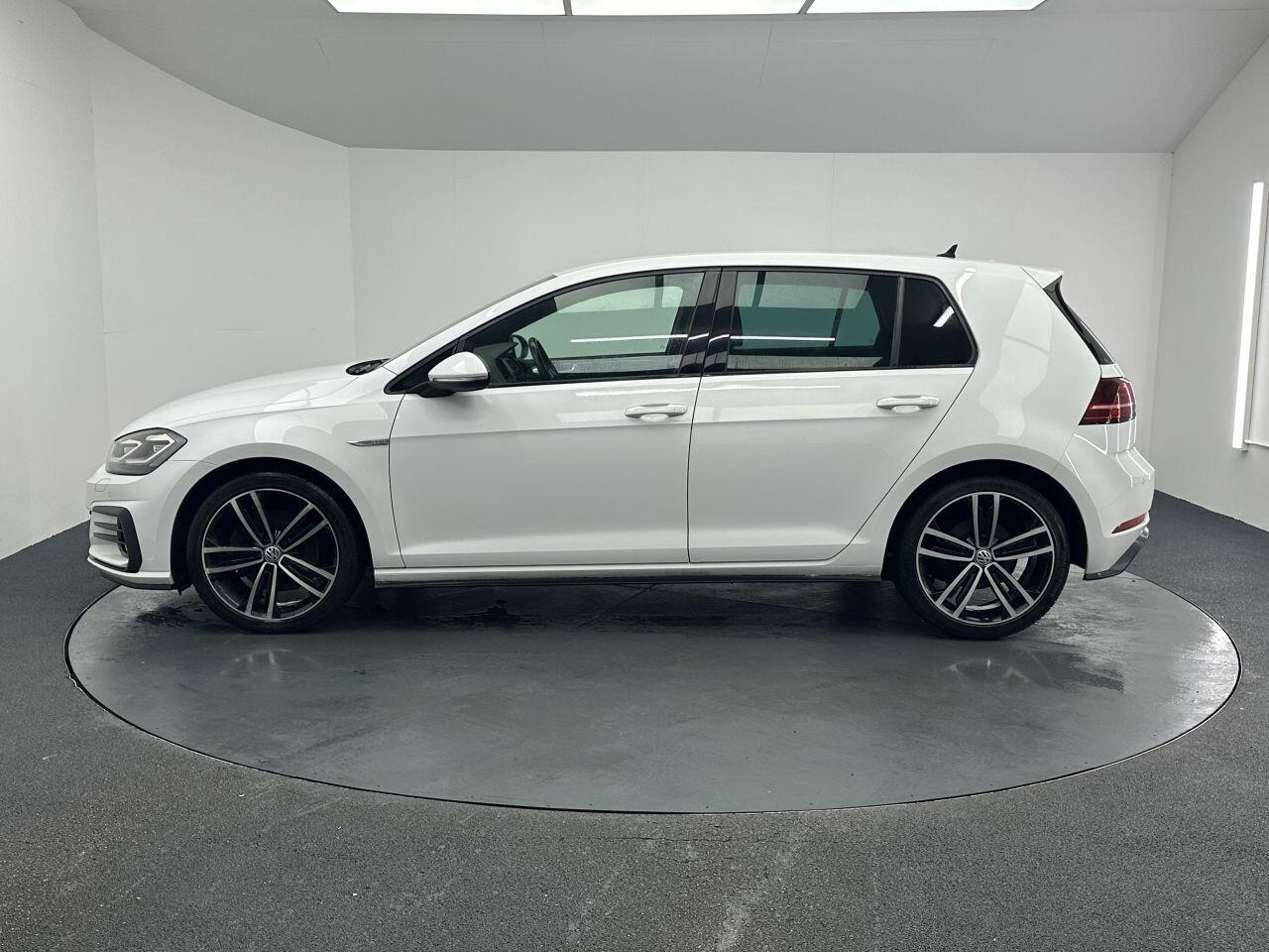 Volkswagen Golf - Image 7