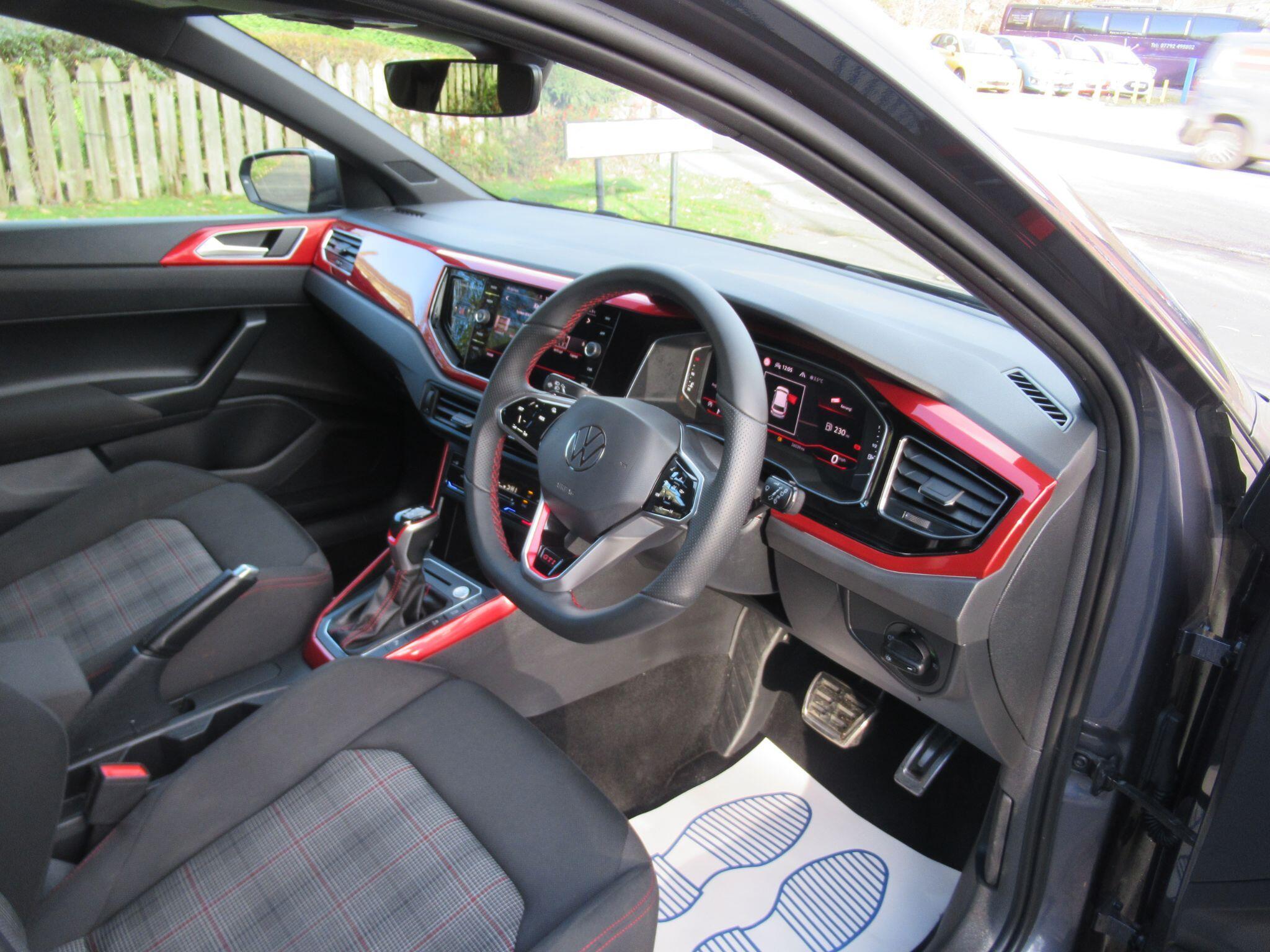 Volkswagen Polo - Image 23