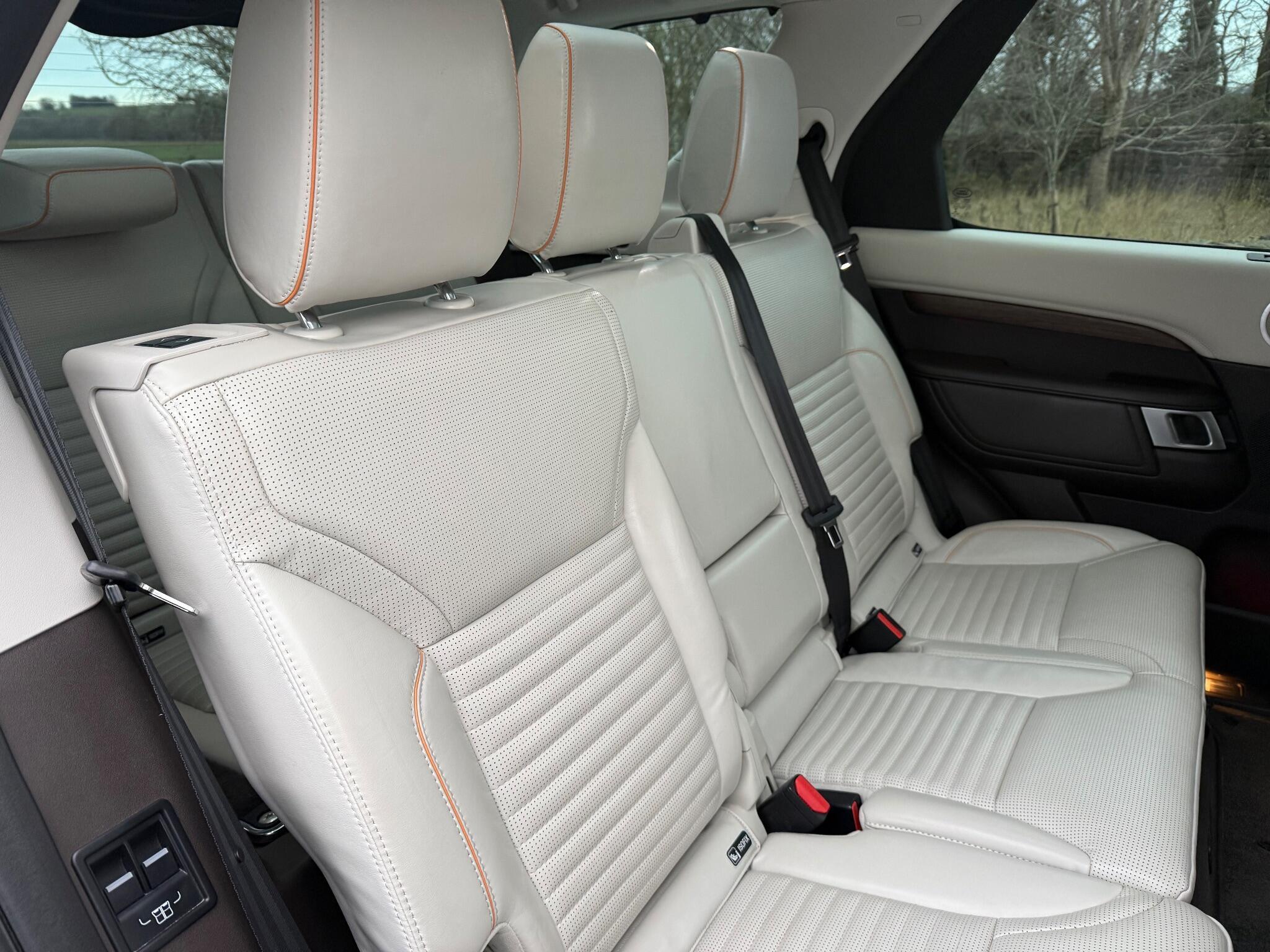 Land Rover Discovery - Image 28