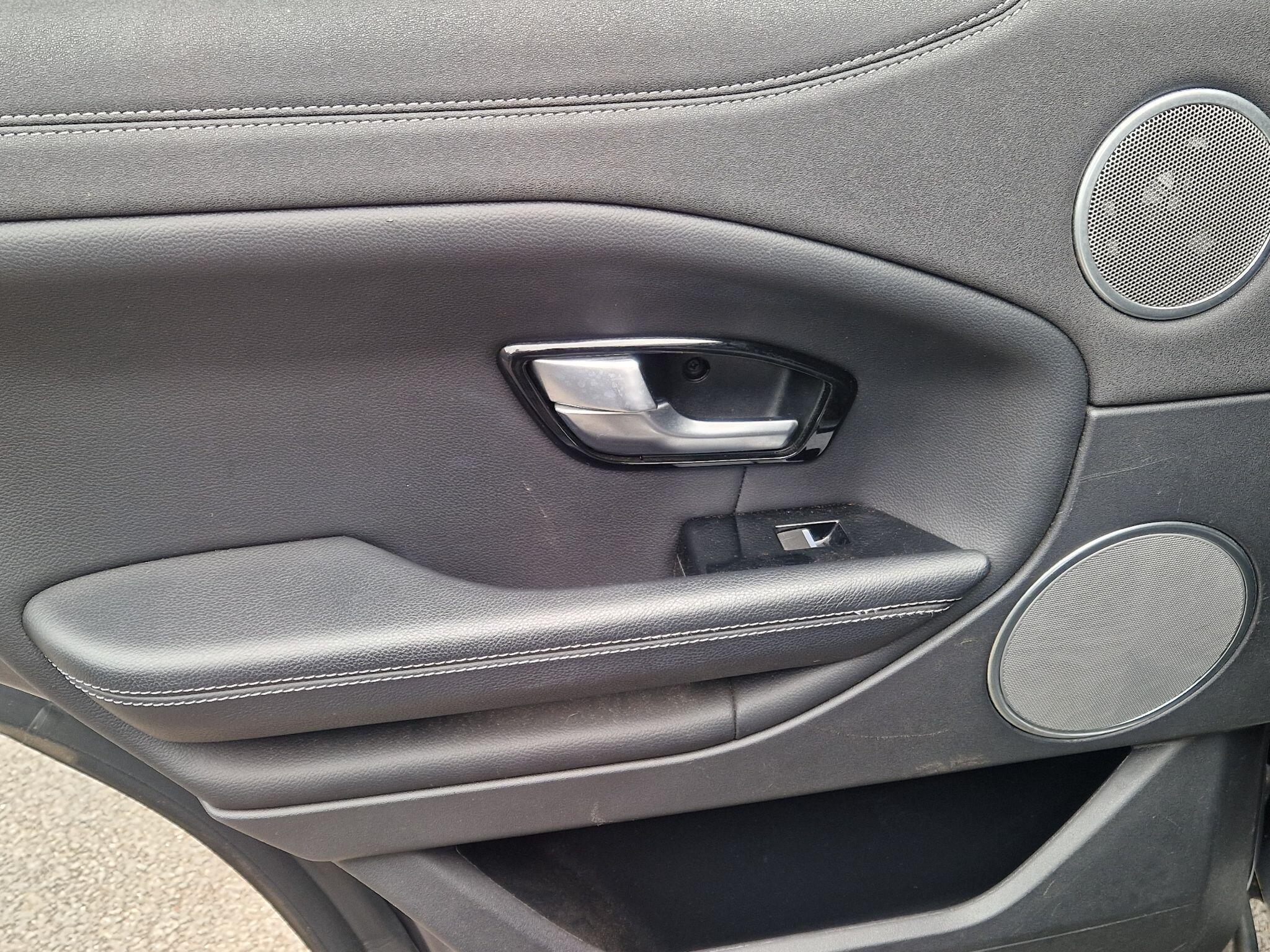 Land Rover Range Rover Evoque - Image 43