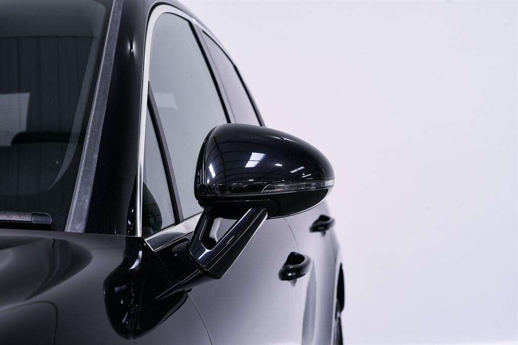 Porsche Macan - Image 7