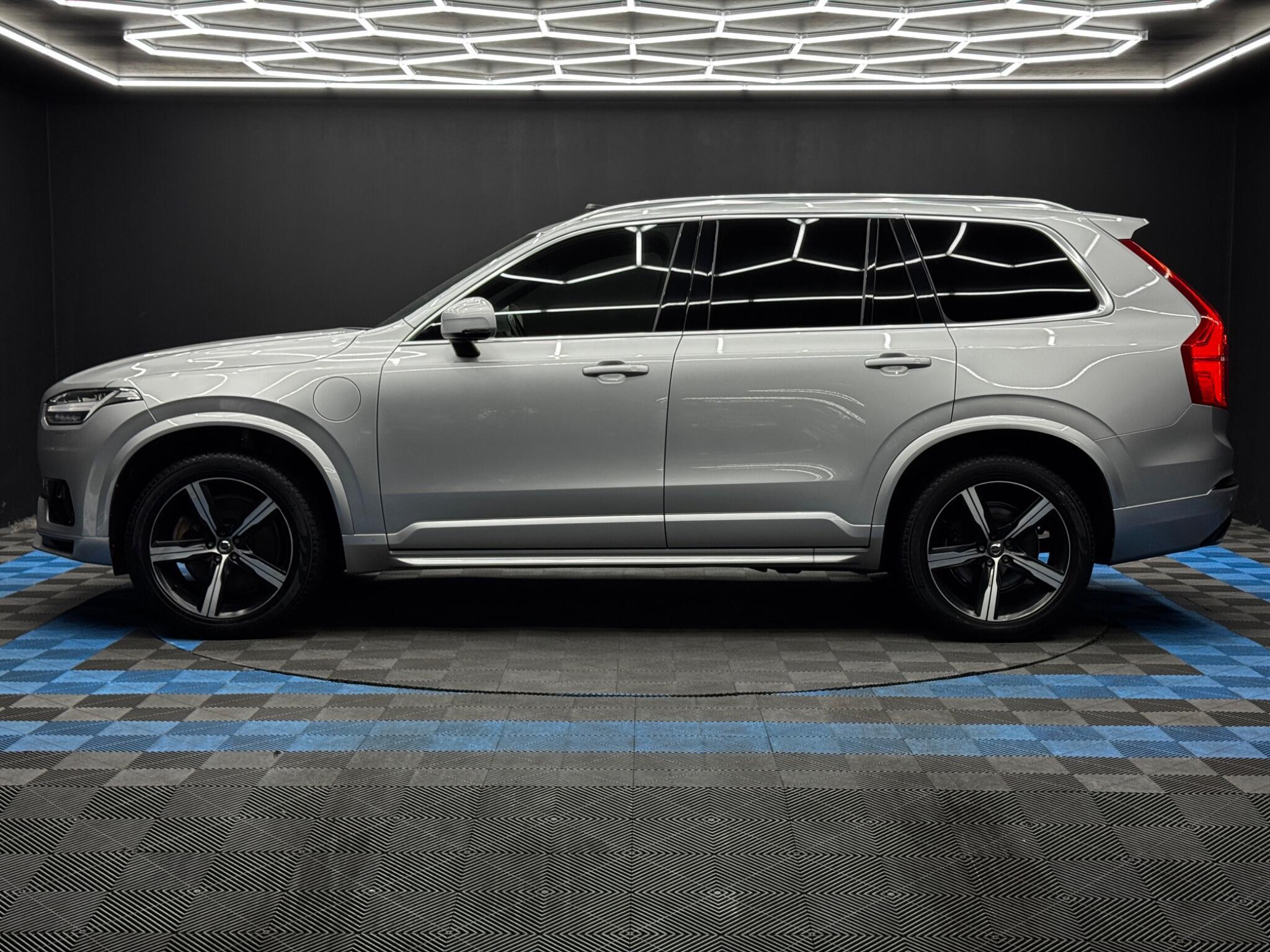 Volvo XC90 - Image 8