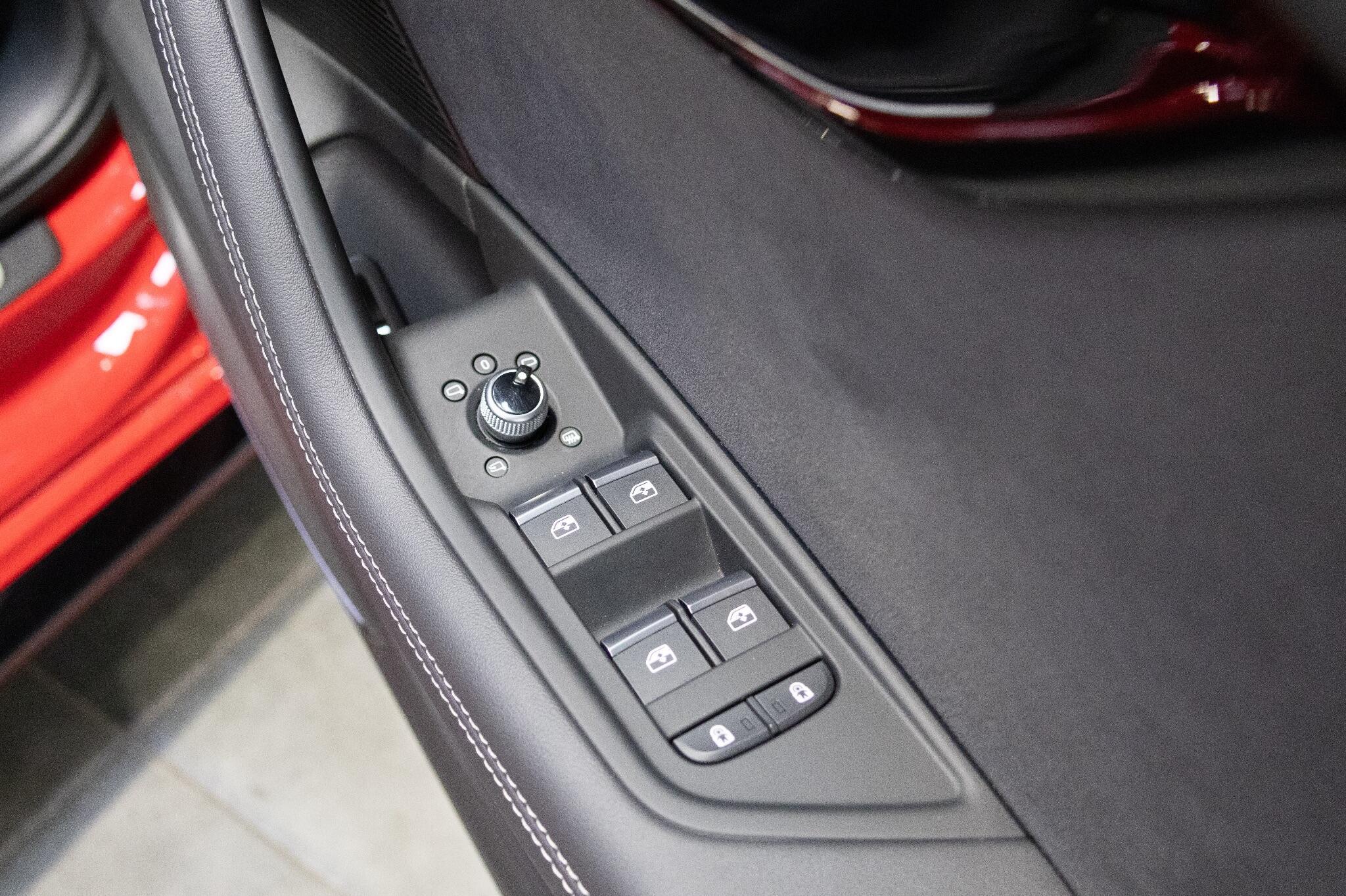 Audi Rs4 Avant - Image 18