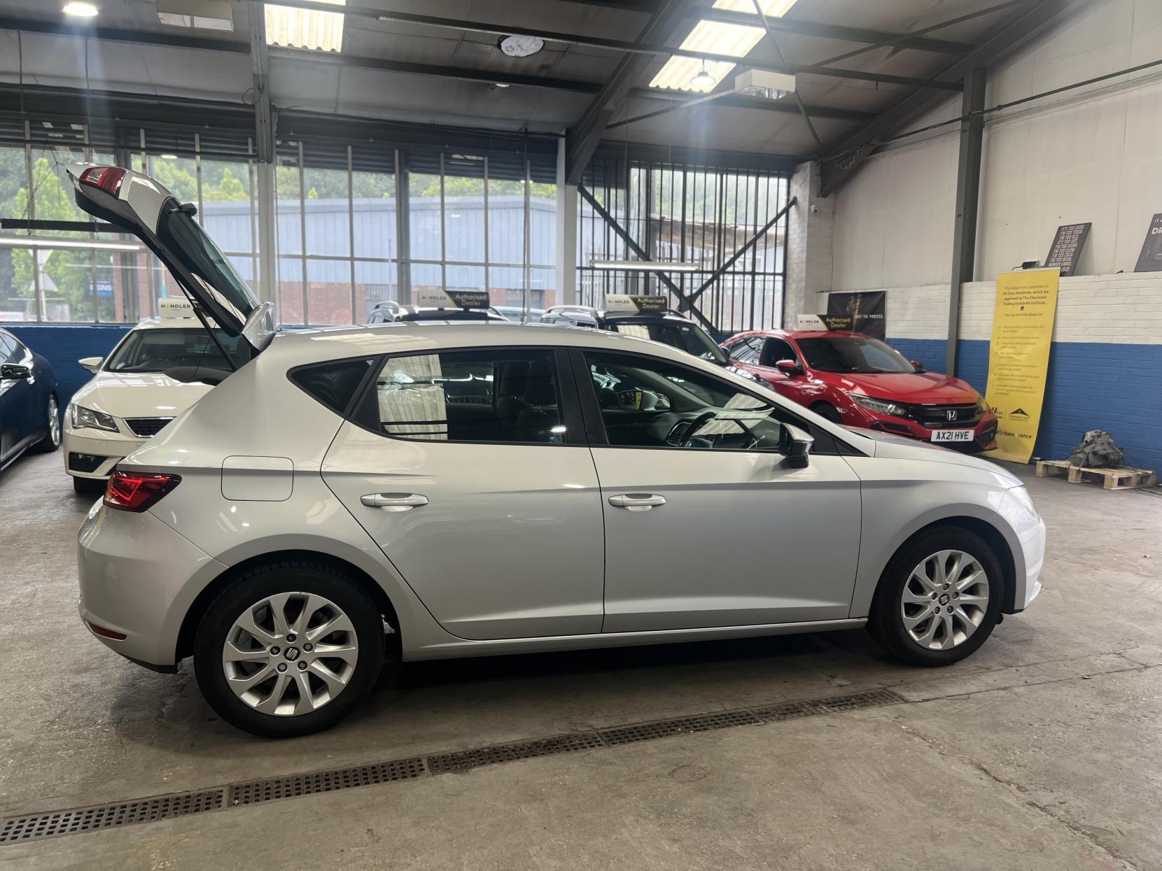 SEAT Leon - Image 18